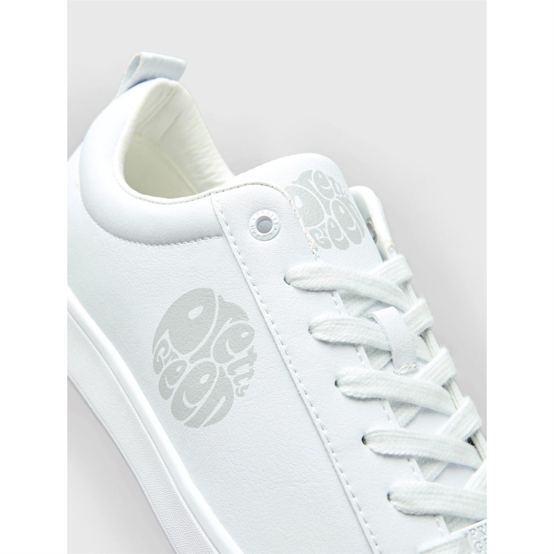 Pretty Green Blanco Low Top Trainers