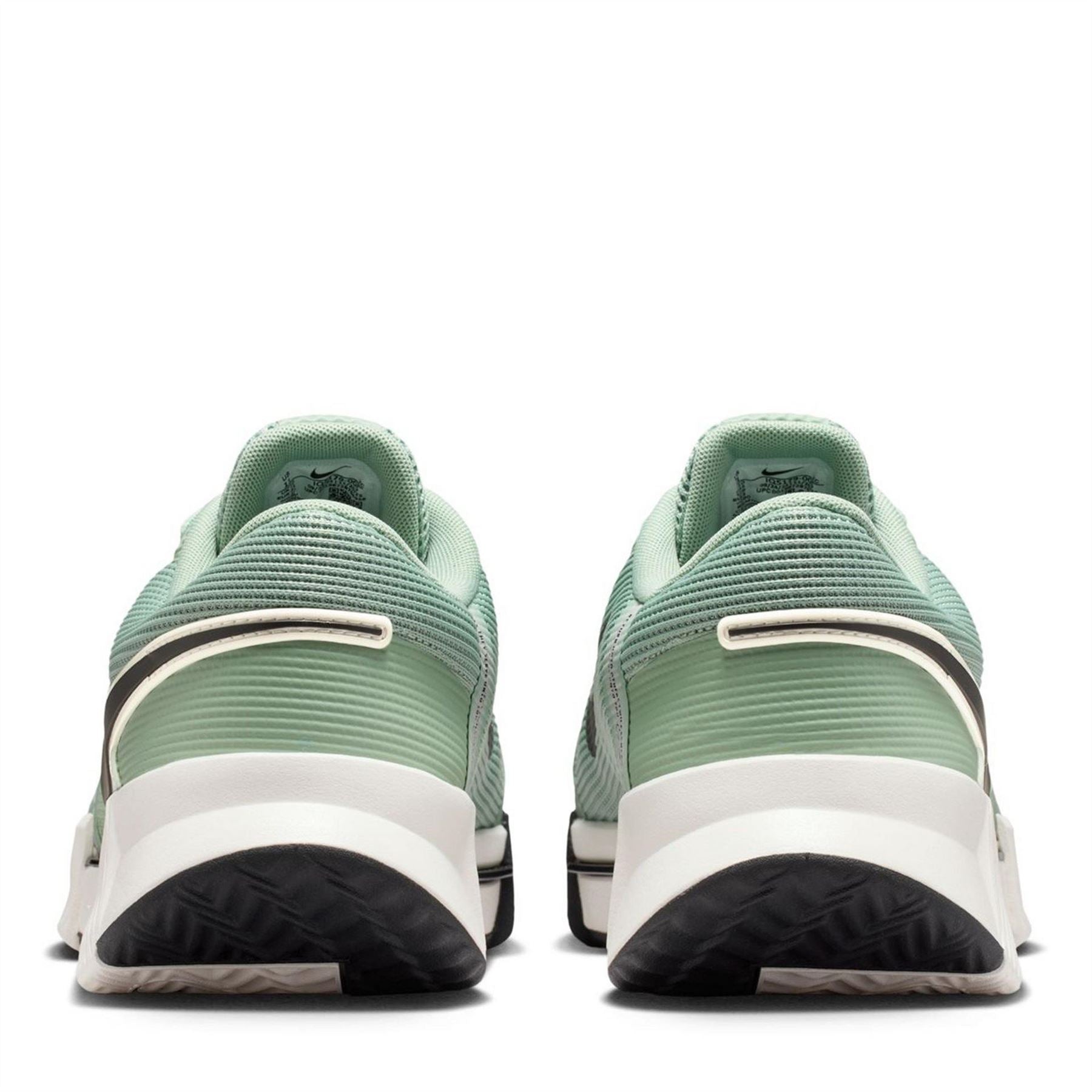 Nike Challenge 1 Low Top Lace-Up Sneakers