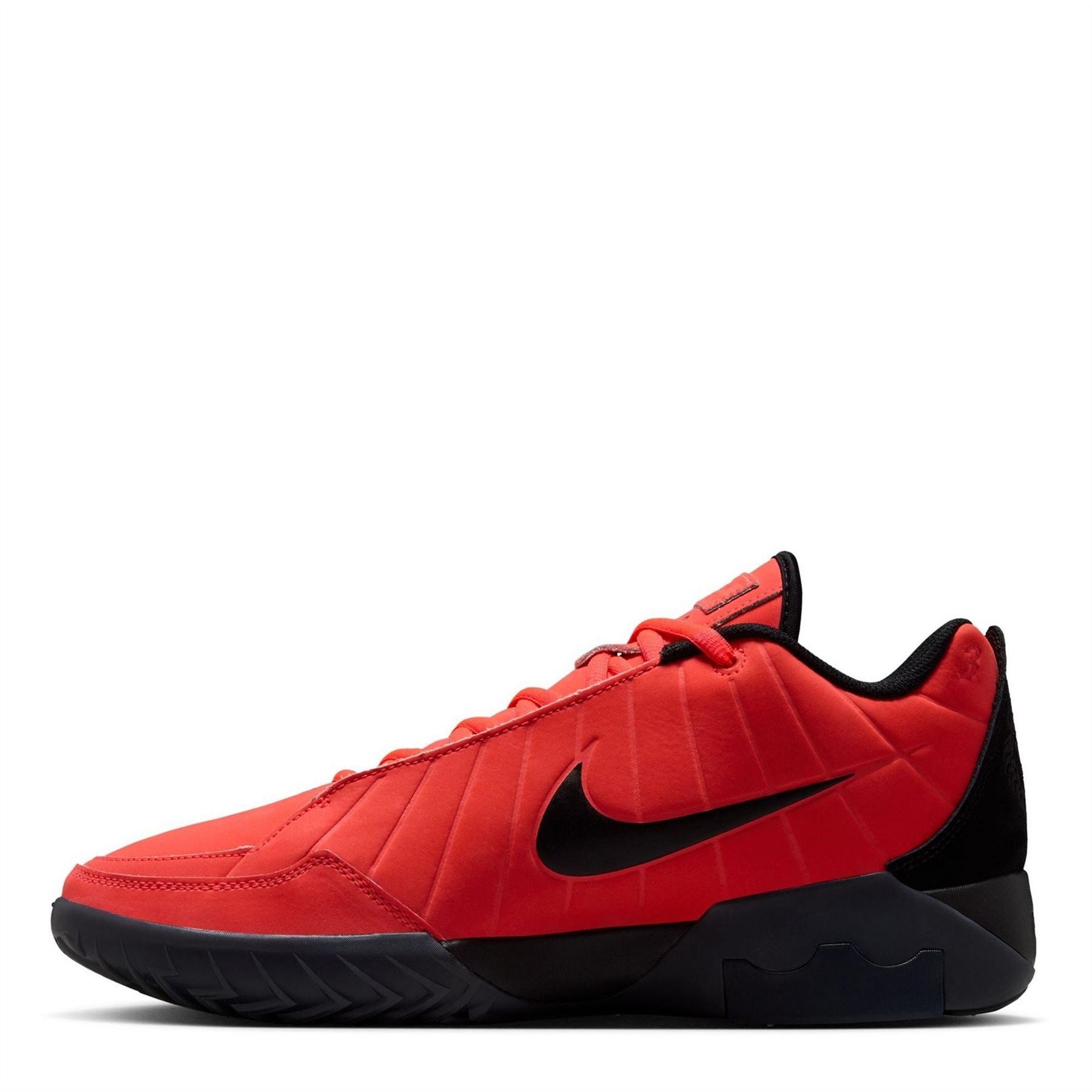 Nike Witness 9 Low Top Lace-Up Sneakers
