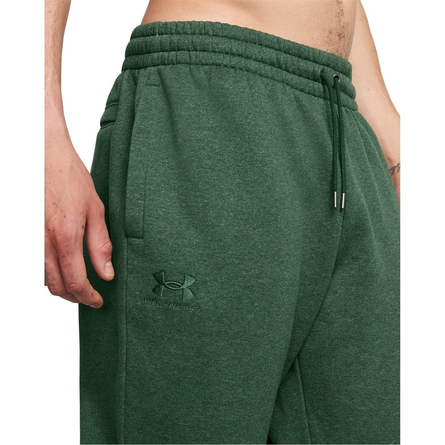 Under Armour Essential Fleece Solid Patterned Joggers