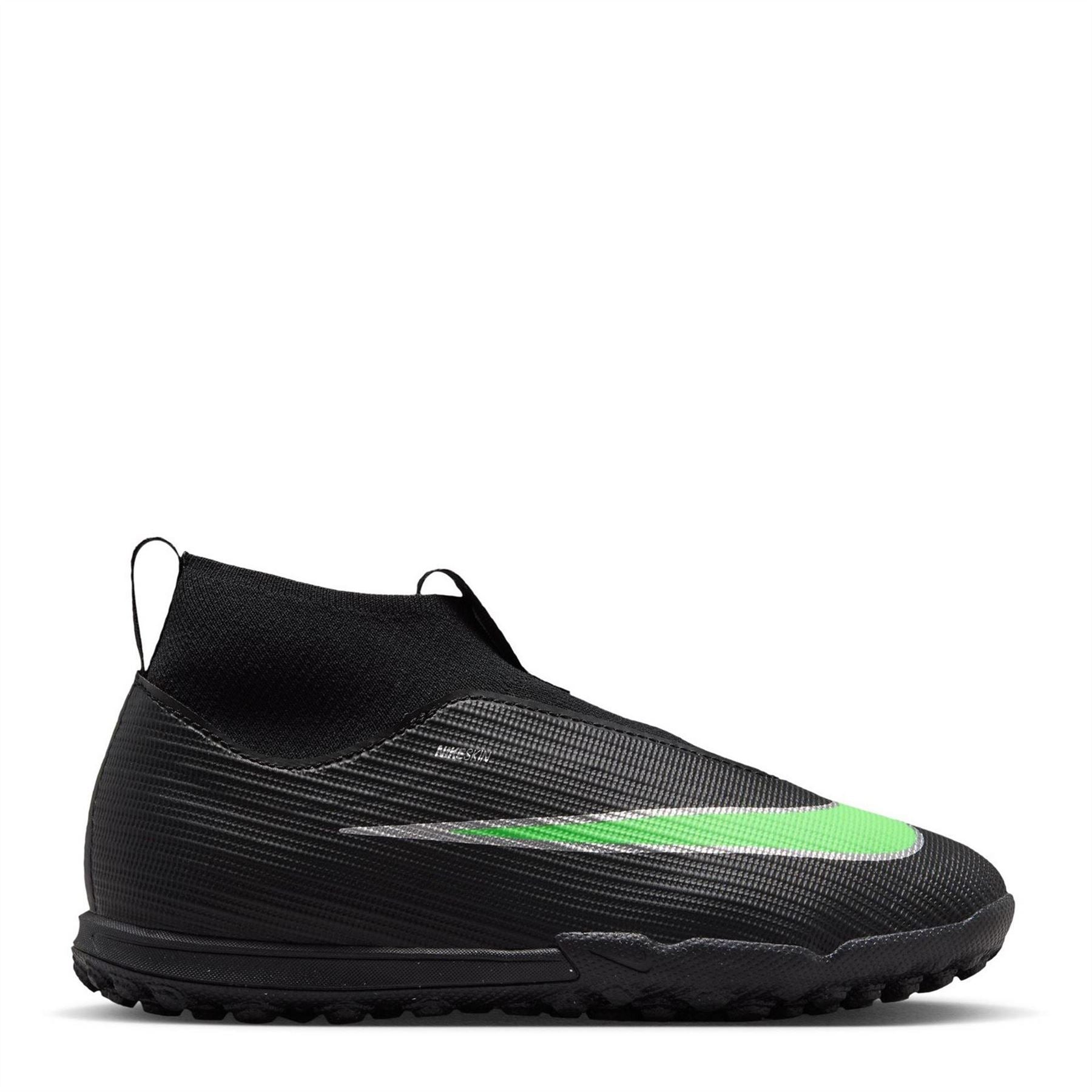 Nike Mercurial Academy Slim Fit Astro Turf Football Boot