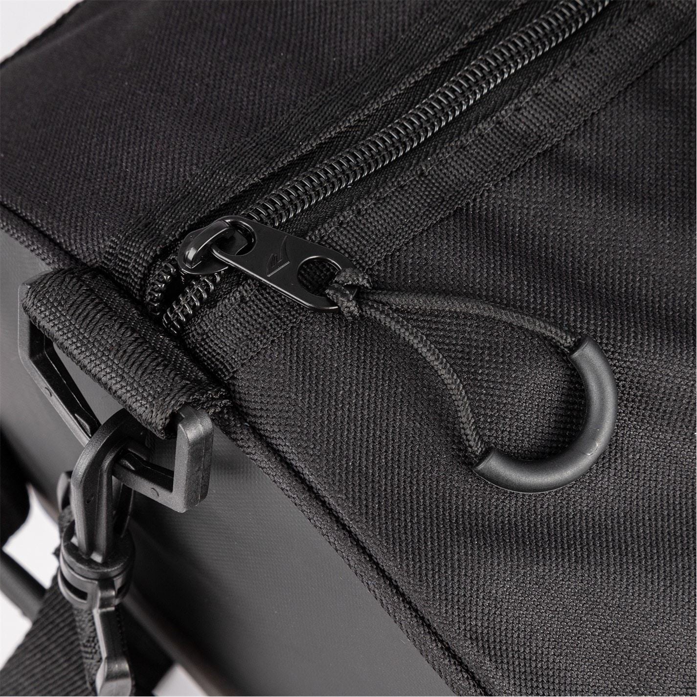 Everlast Barrel Bag