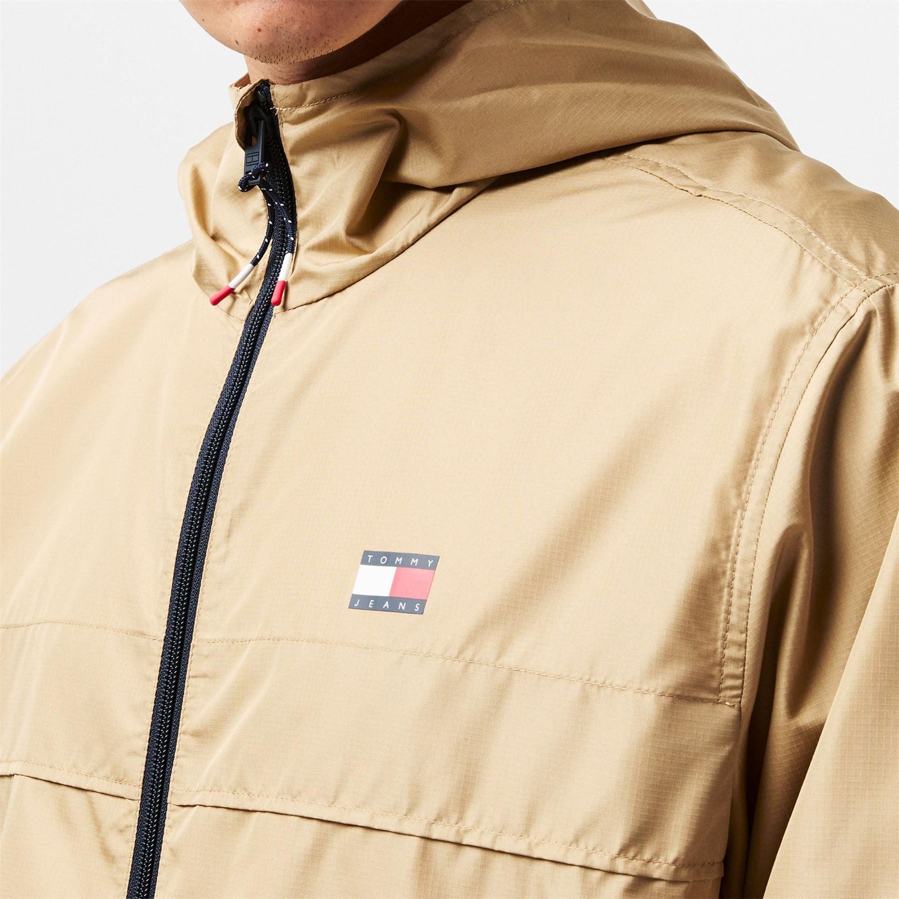 Tommy Jeans Hooded Relaxed Fit Windbreaker with Zipped Pocket