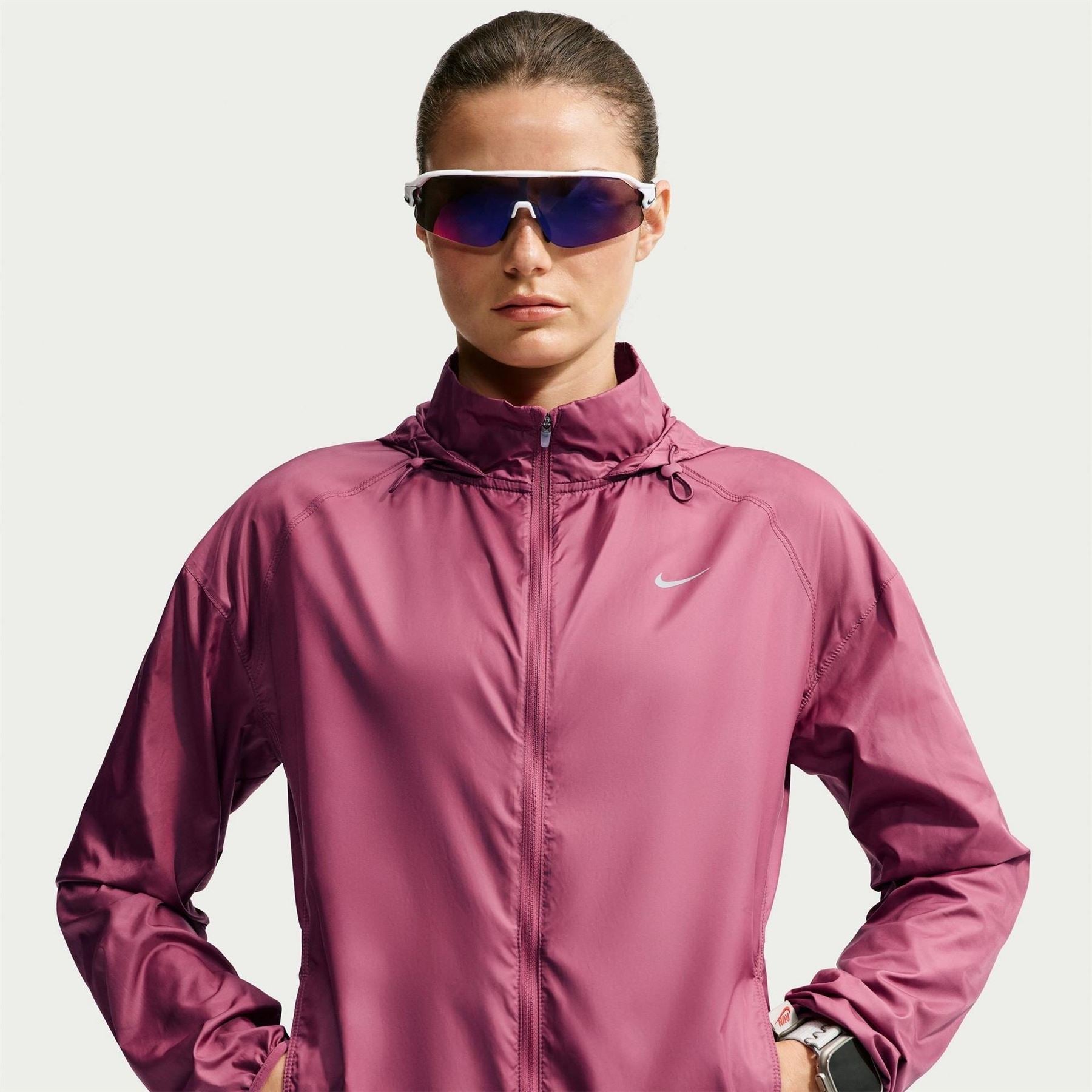 Nike Tempo Hooded Solid Patterned Windbreaker