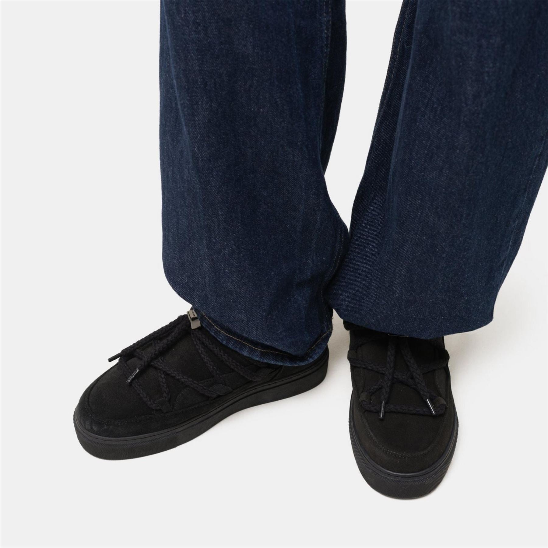 Inuikii Classic Snug Boots with Lace-Up Closure