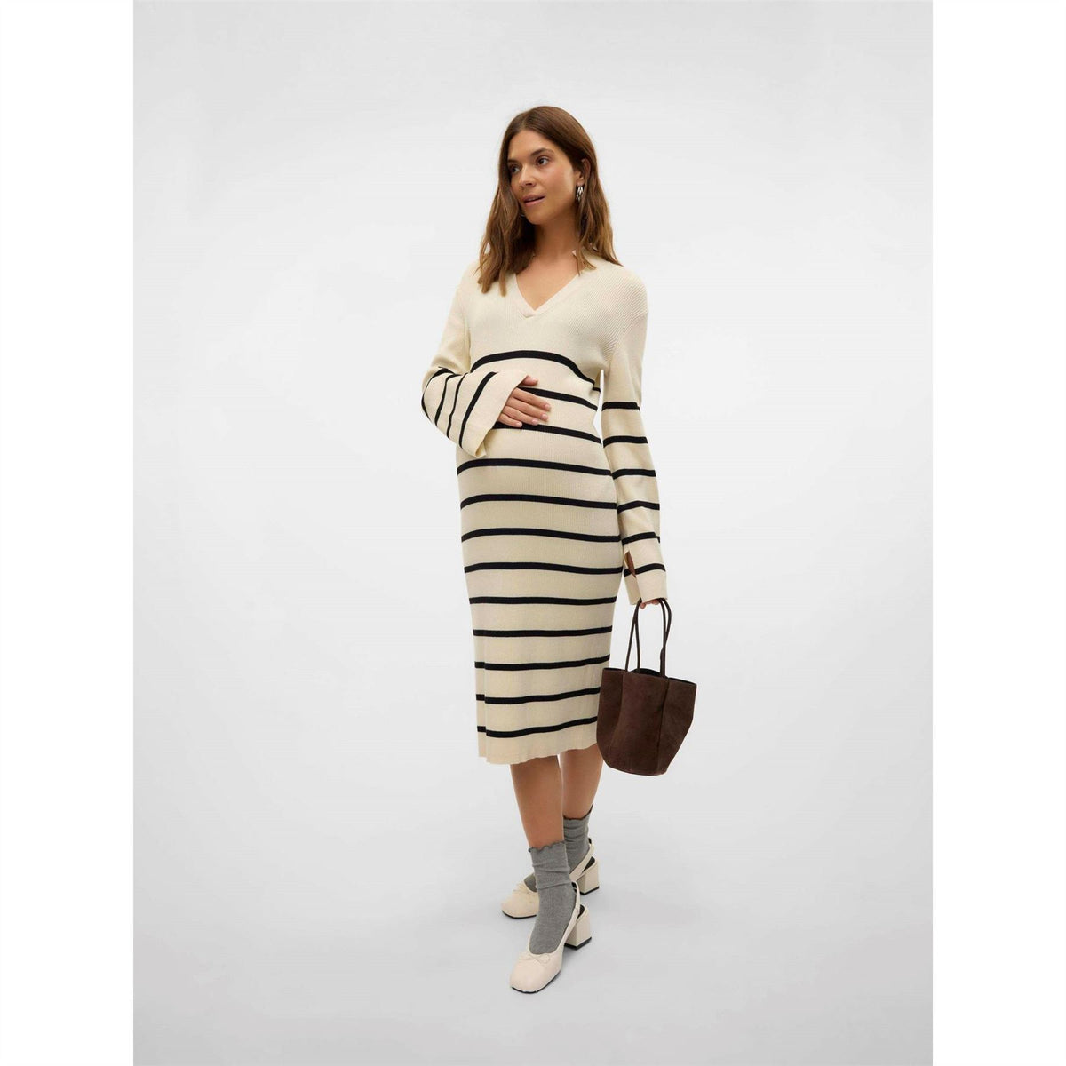 Mamalicious Mlisabell V-Neck Long Sleeve Midi Sweater Dress