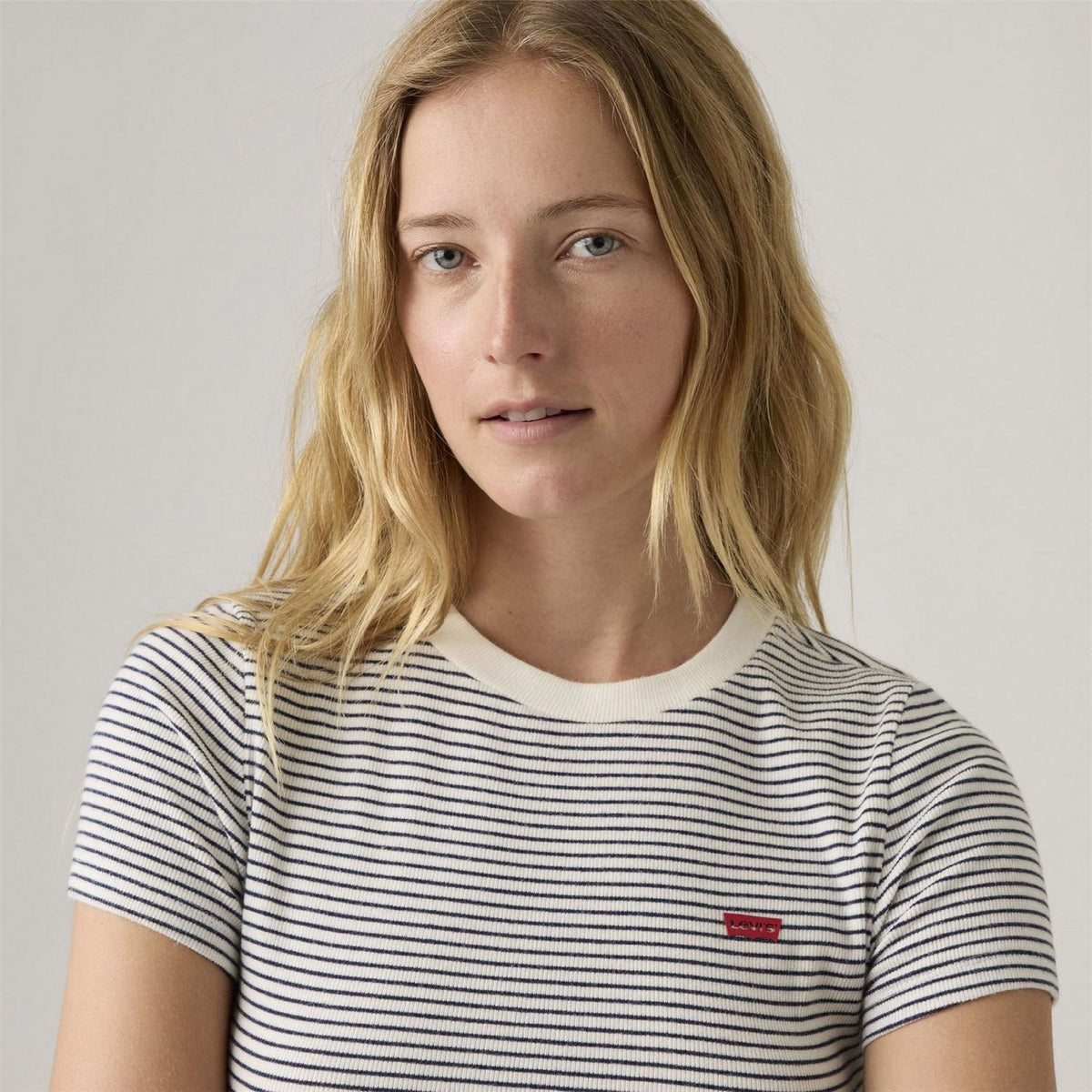 Levis Bold Logo Crew Neck Short Sleeve Jersey T-Shirt