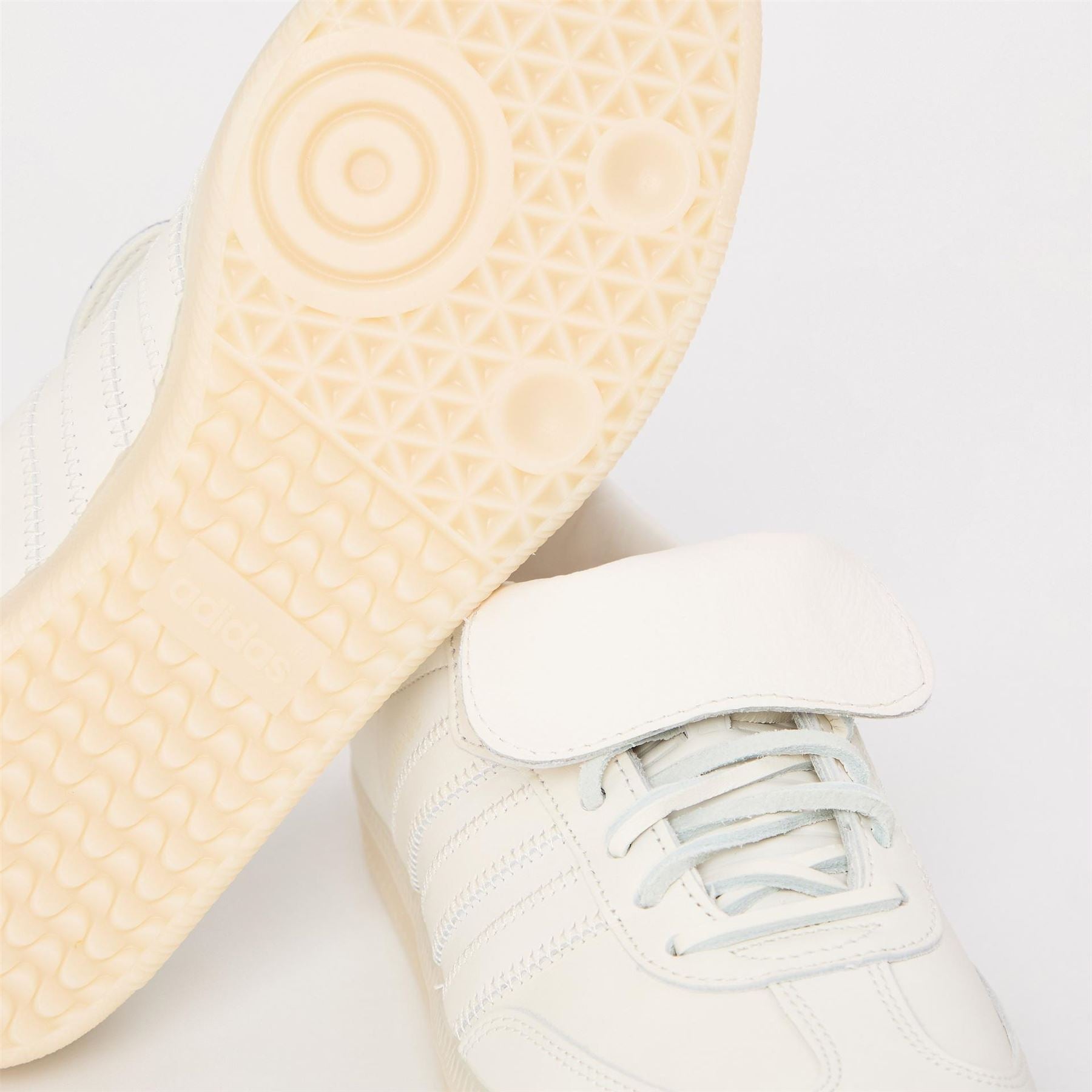 adidas Originals Samba Low Top Trainers