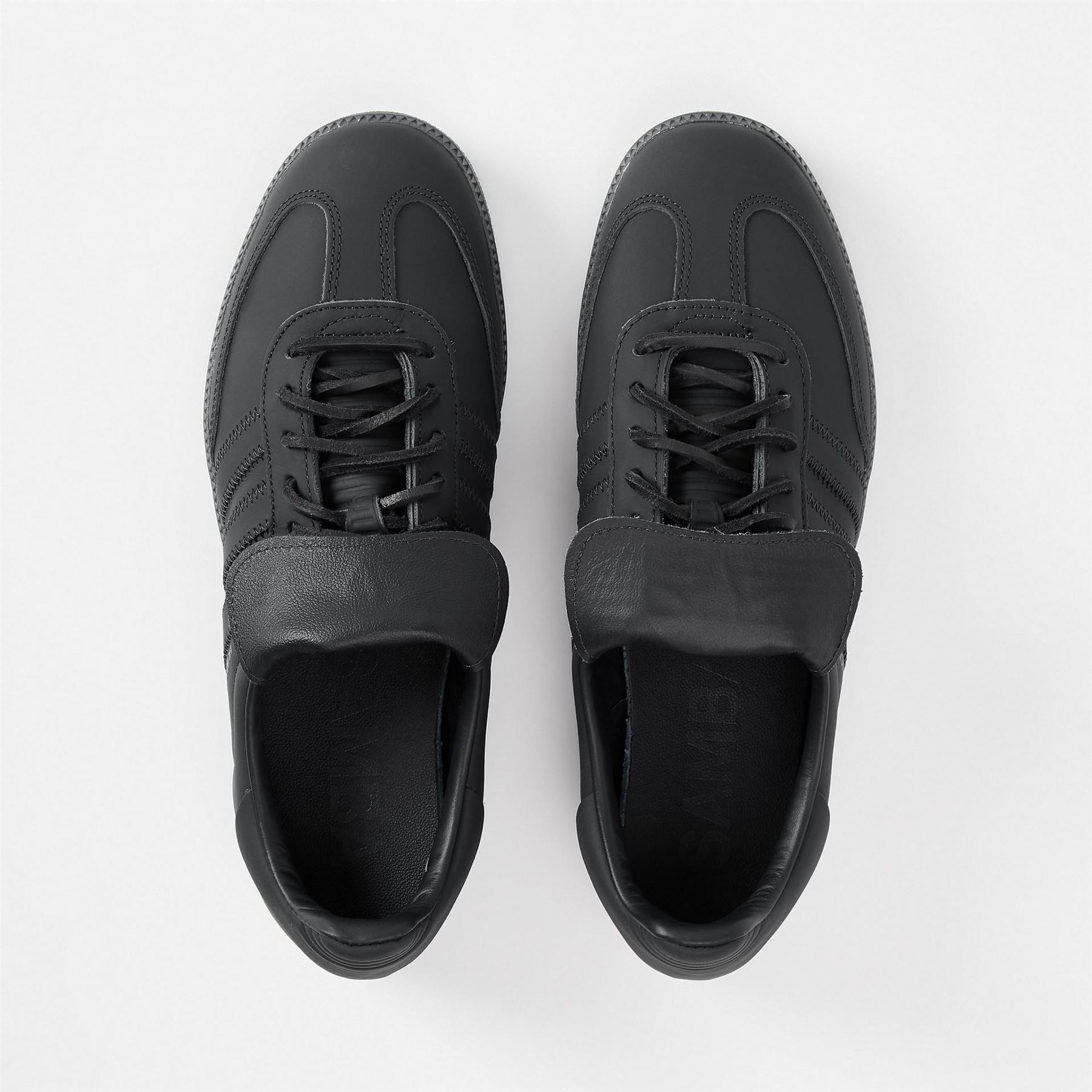 adidas Originals Samba Low Top Lace-Up Sneakers