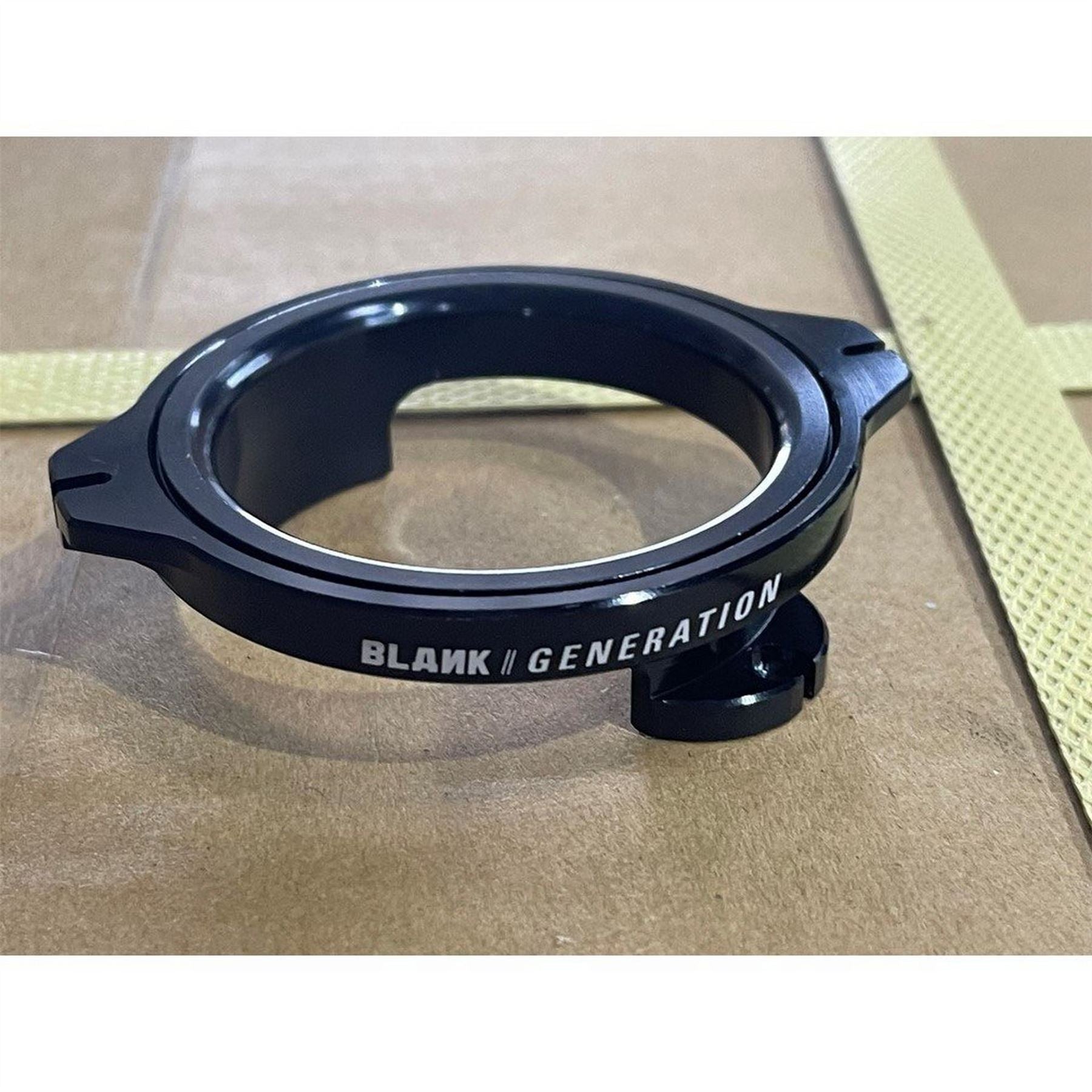 Blank Gyro Black Bike Linked