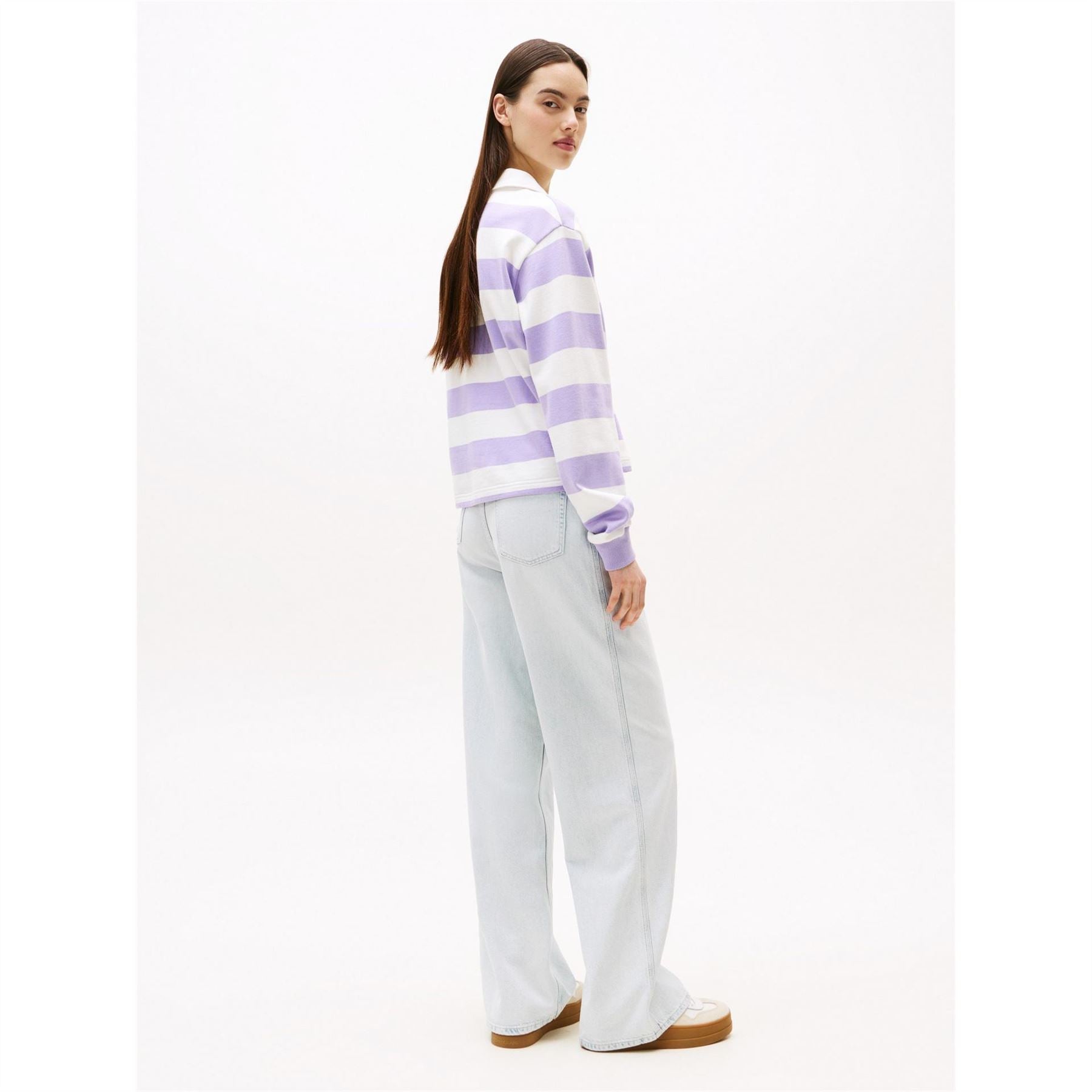 Tommy Jeans Badge Embroidered Cropped Long Sleeve Athletic Top