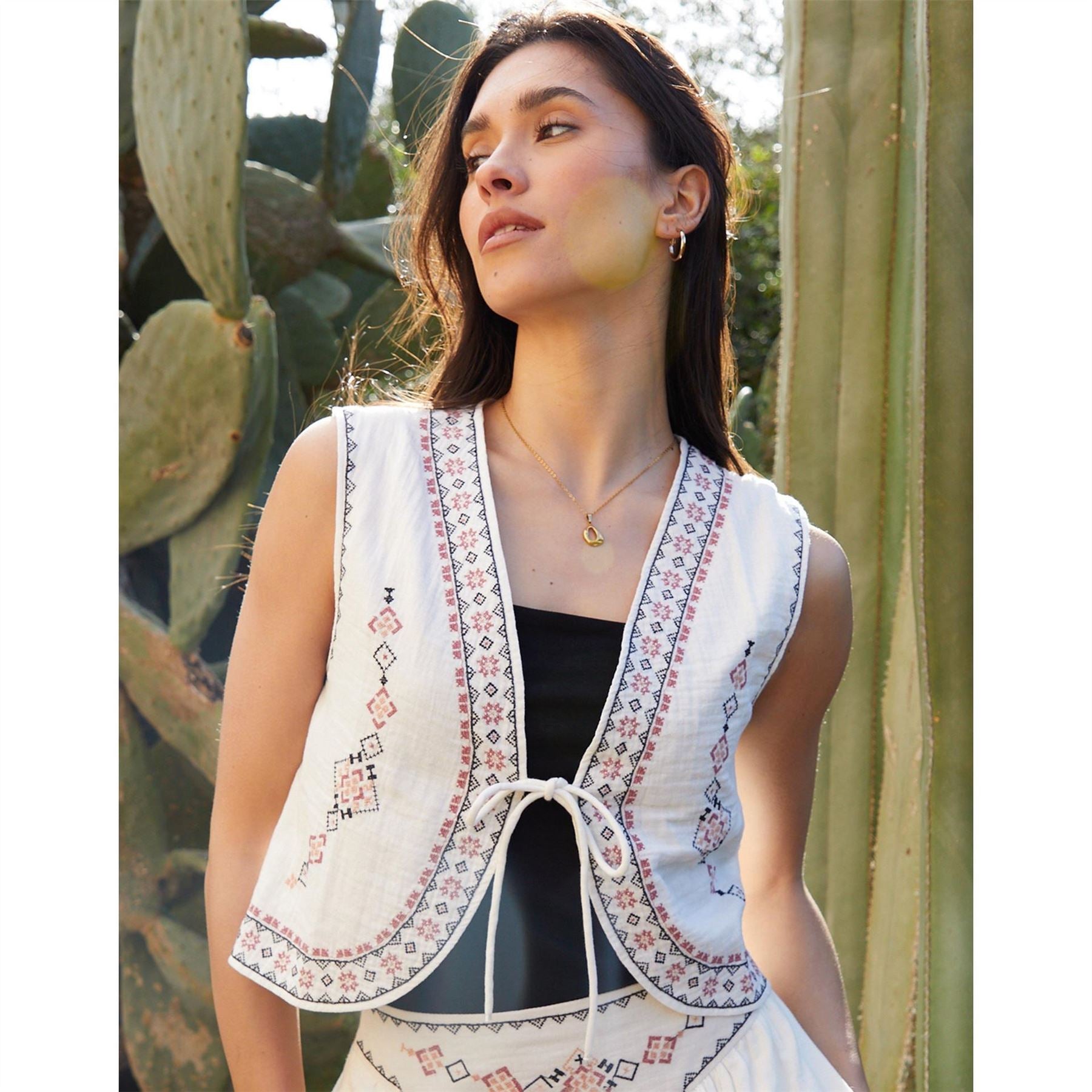 Threadbare Inya Geometric Patterned Waistcoat