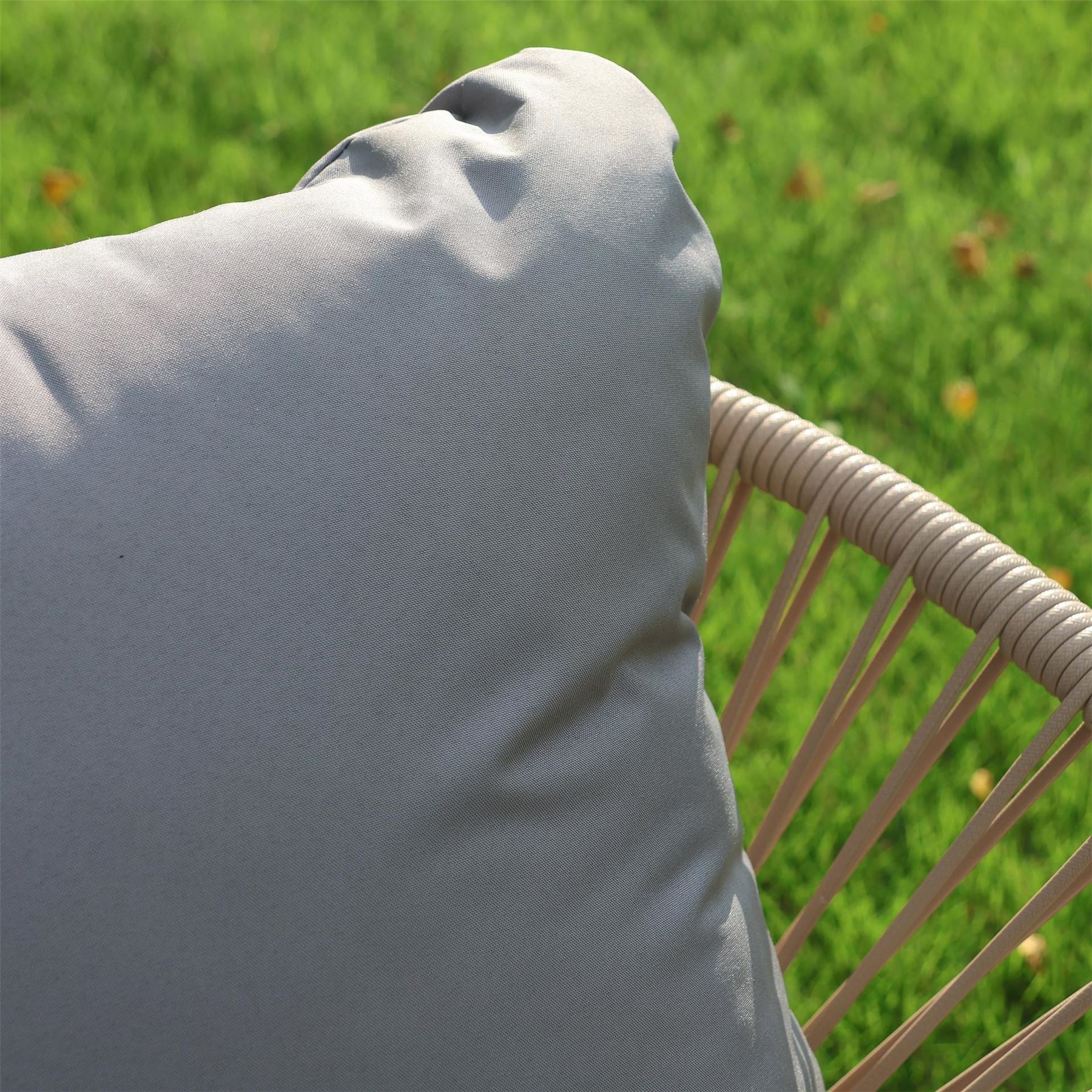 Linea Furniture Set