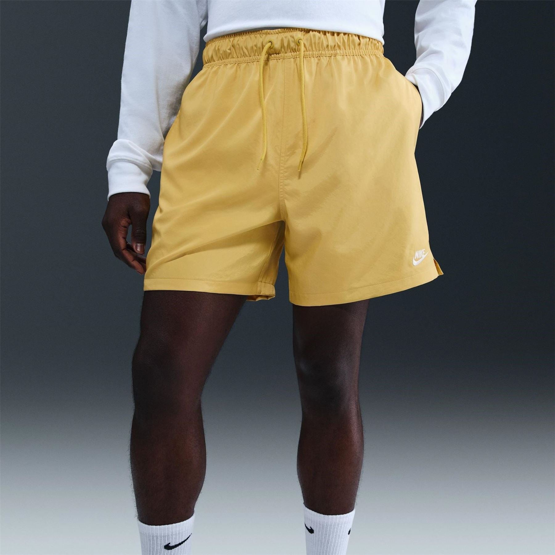 Nike Mens Sportswear Essentials Woven Flow Shorts