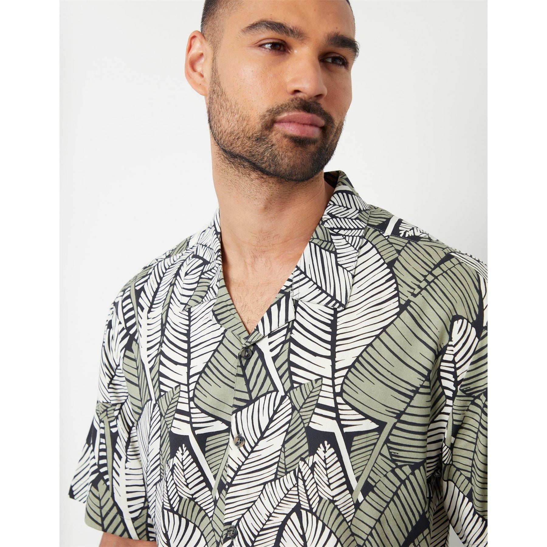 Threadbare Relaxed Fit Short Sleeve Shirt