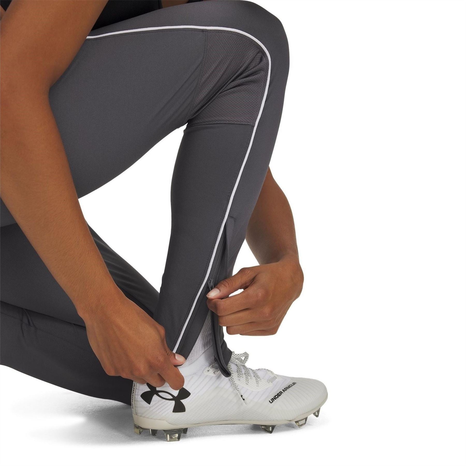 Under Armour Challengr Solid Patterned Slim Track Pants