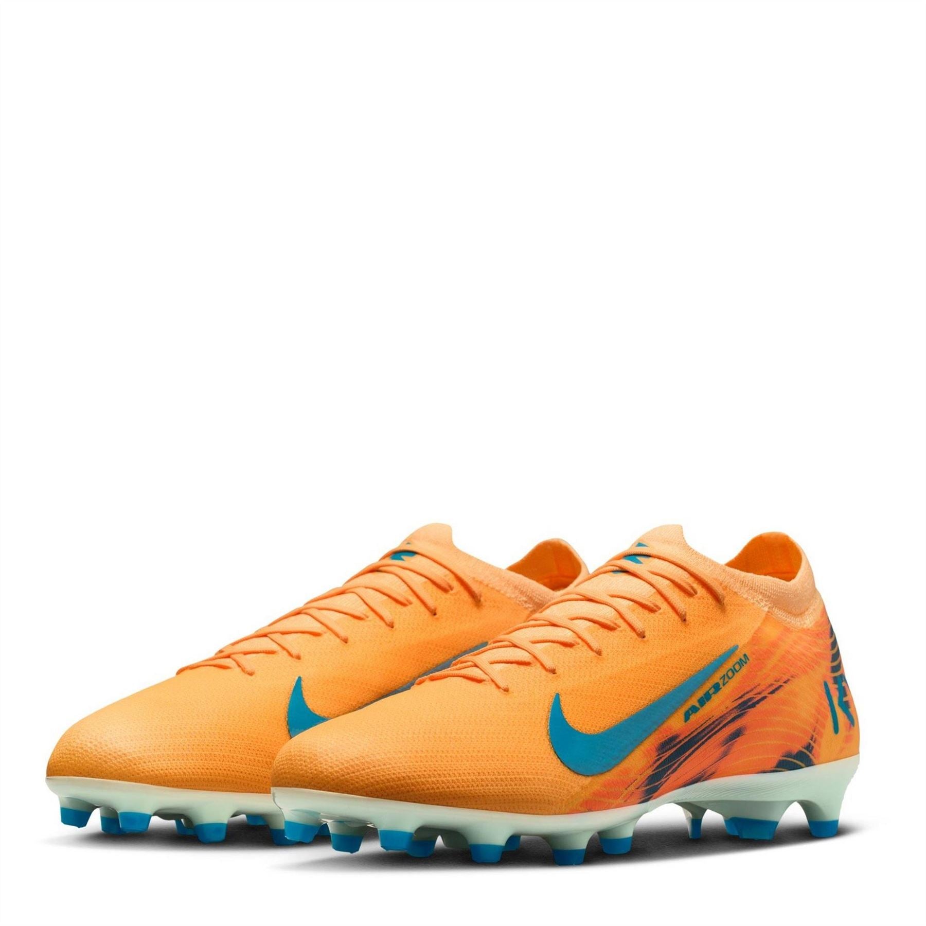 Nike Zoom Vapor 16 Pro Low Top Sneakers