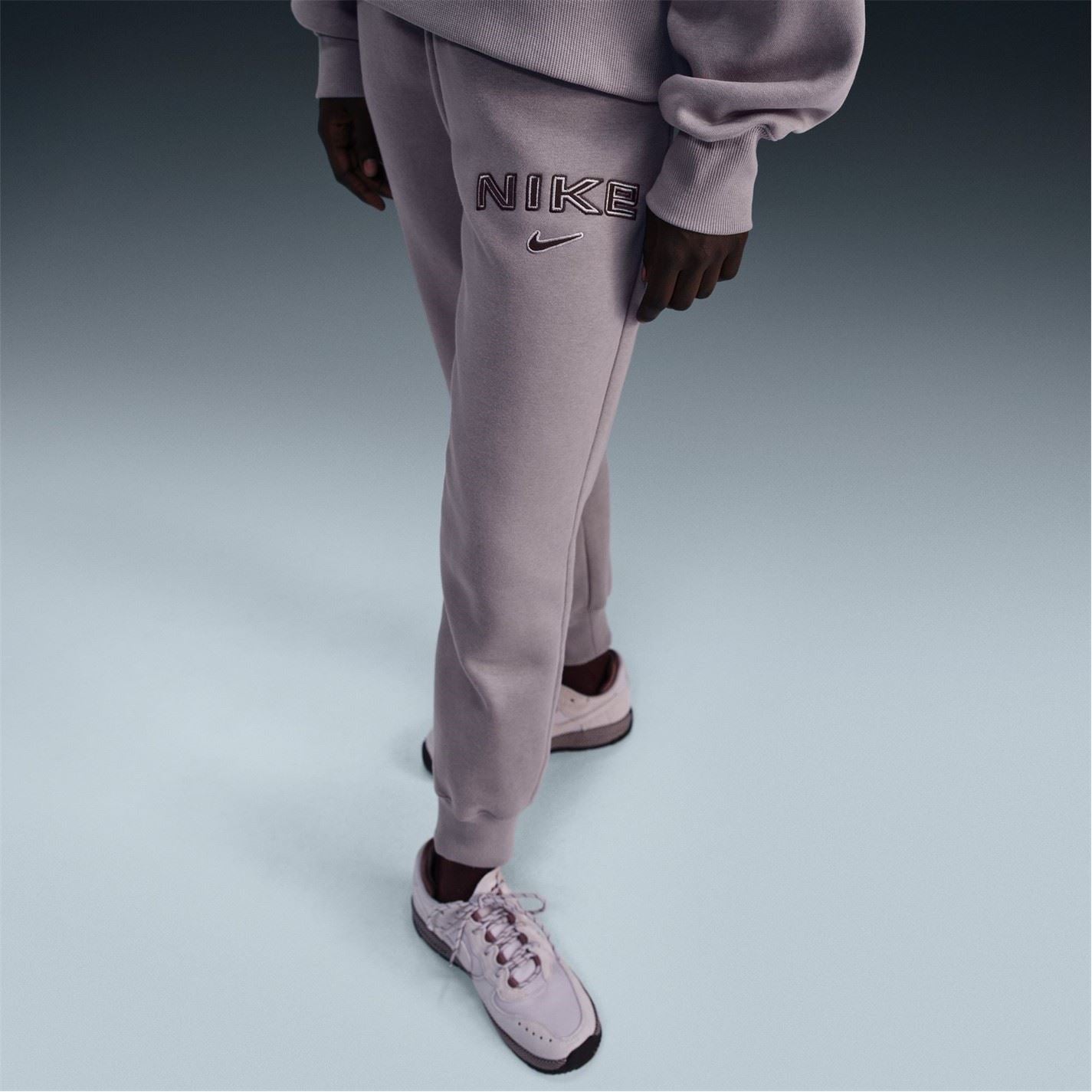 Nike Womens Sportswear Phoenix Fleece Mid Rise Logo Sweatpants