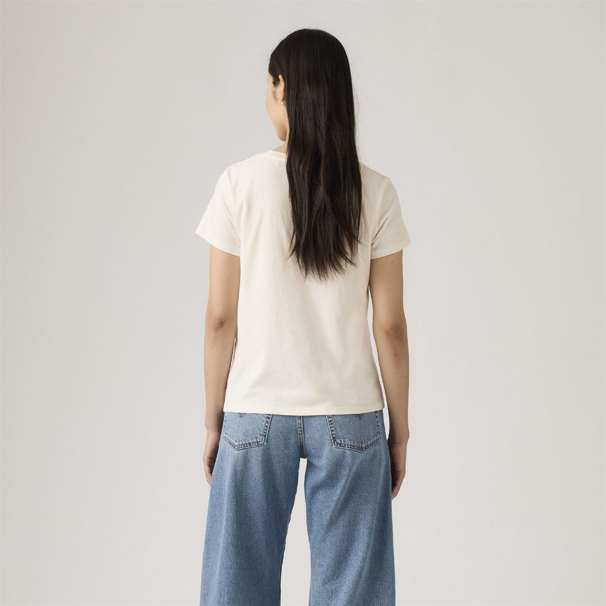 Levis The Perfect Wordmark Graphic Crew Neck Short Sleeve T-Shirt