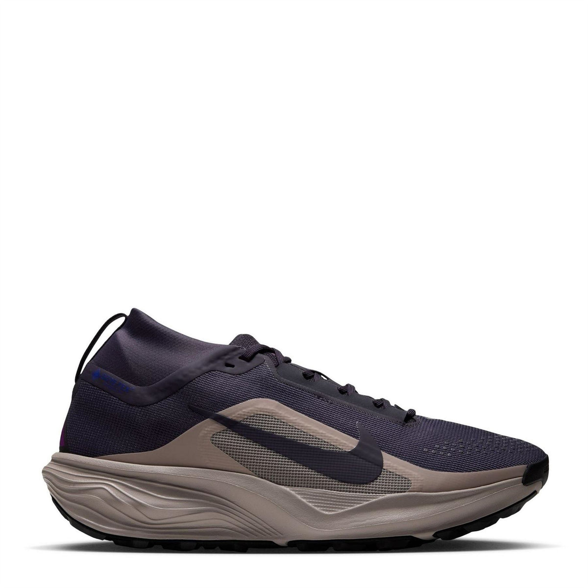 Nike ACG Peg Trail Gore-Tex Lace-Up Sneakers