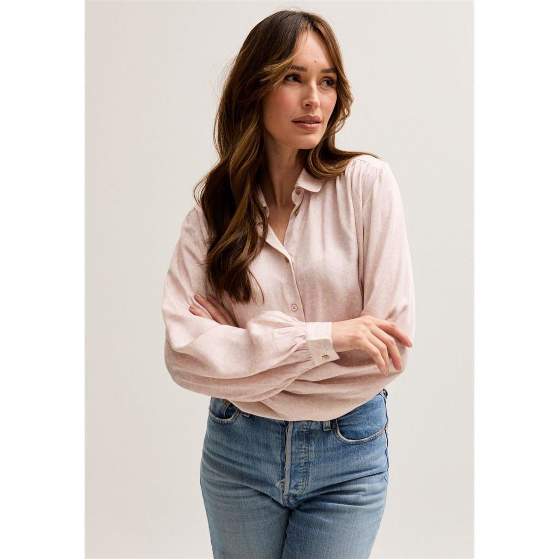Lily and Lionel Peter Pan Collar Tonal Foulard PrinT-Shirt In Blue