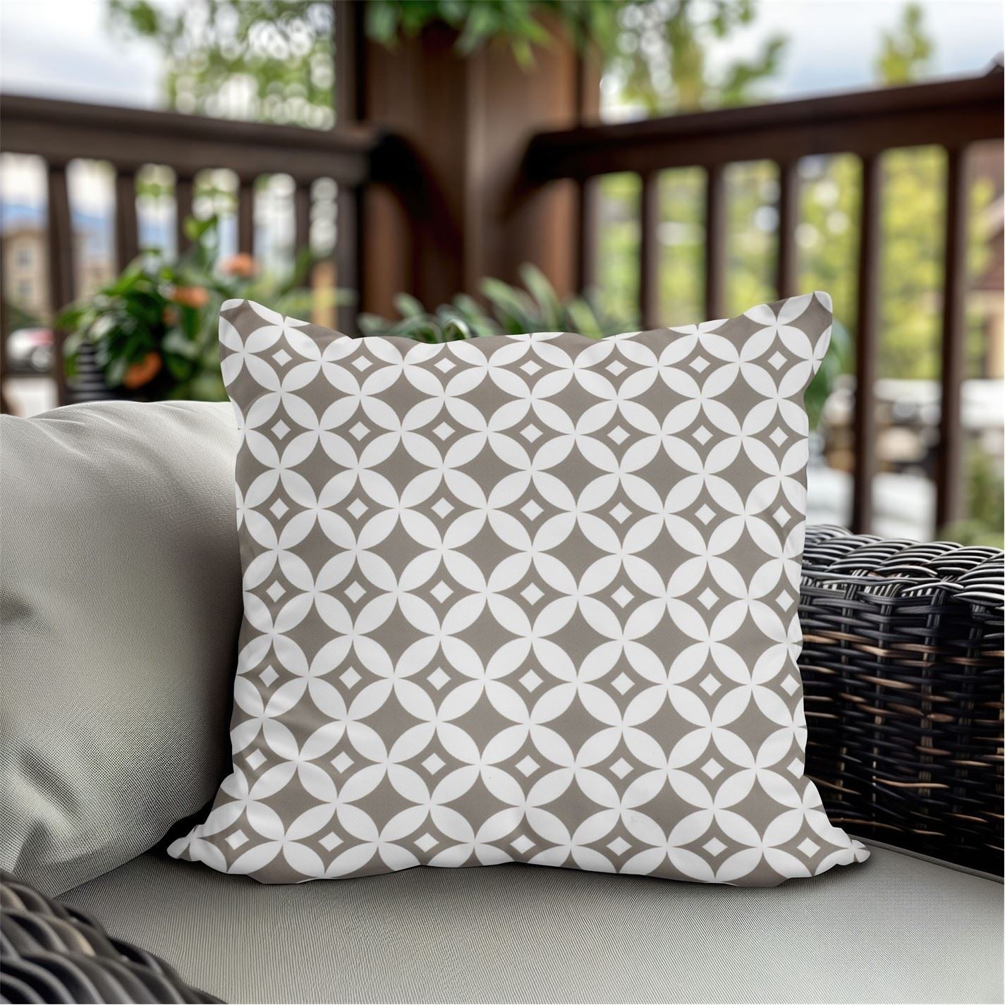 Streetwize Of Filled Outdoor Cushions