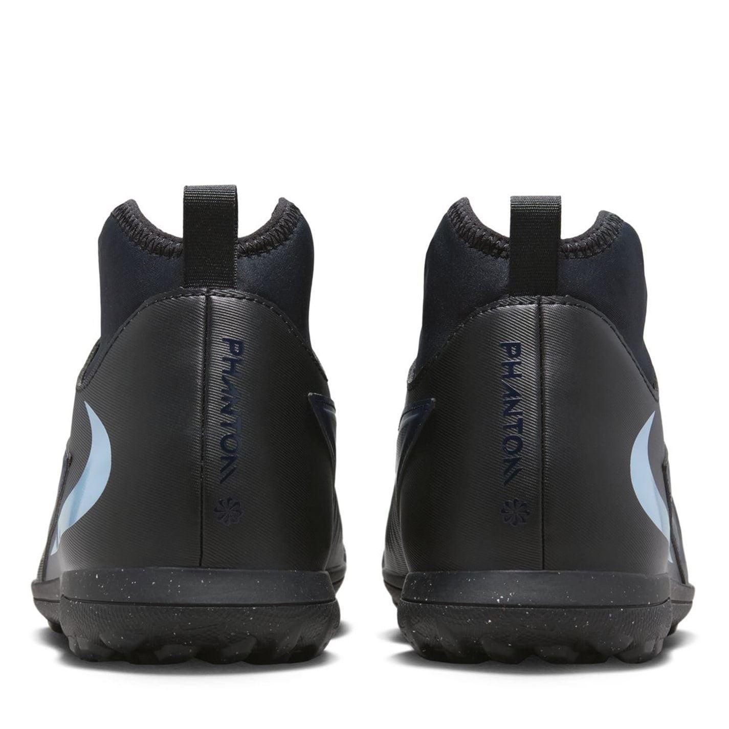 Nike Phantom 6 Club Adults Astro Turf Football Boots