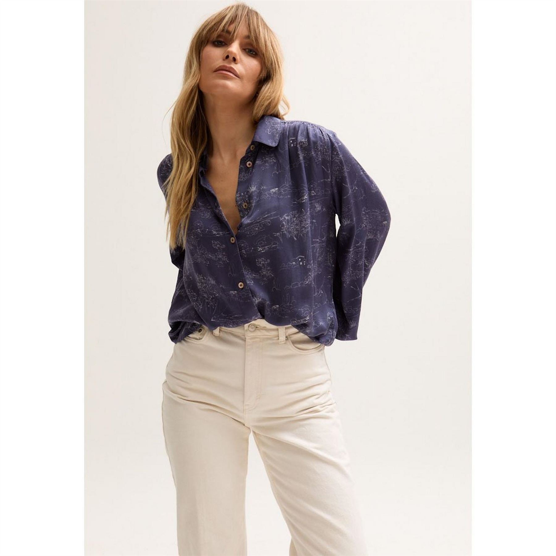 Lily and Lionel Peter Pan Collar Tonal Foulard PrinT-Shirt In Blue