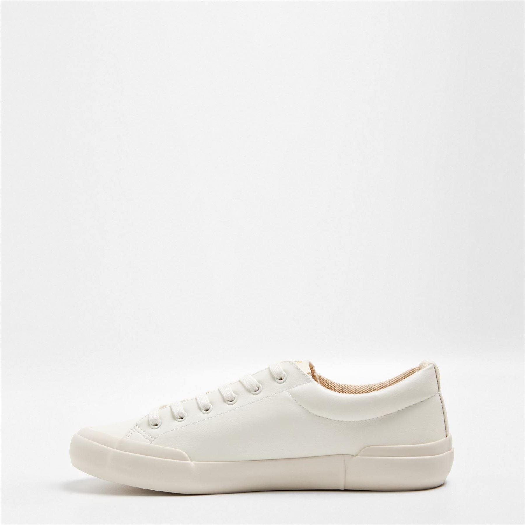 Farah Dals Low Top Lettering Flat Heel Shoes