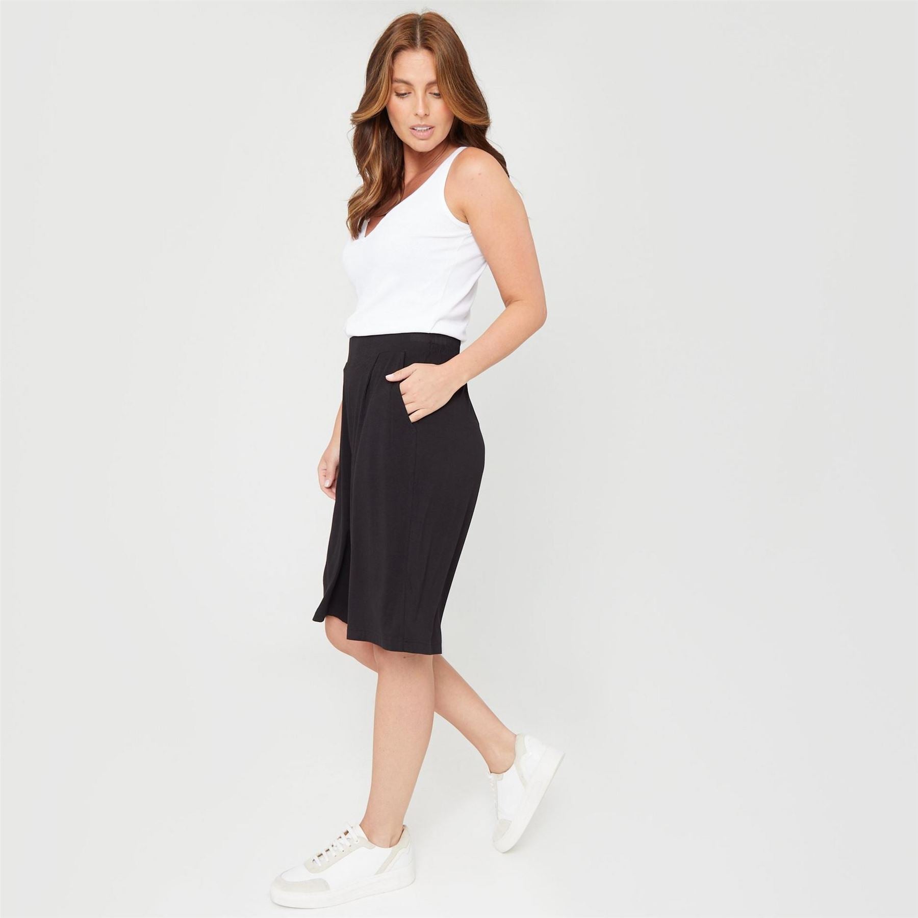 Be You Beyou Knee Length Fleece Jogger Shorts