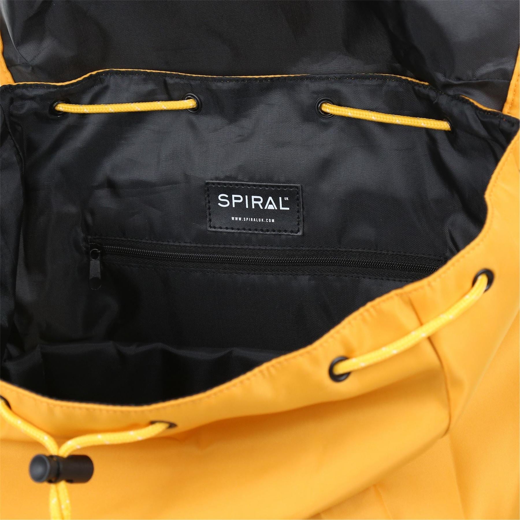 Spiral Dalong Sleeve T-Shirton Backpack