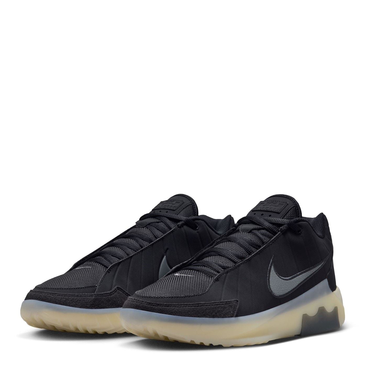 Nike Witness 9 Low Top Lace-Up Sneakers