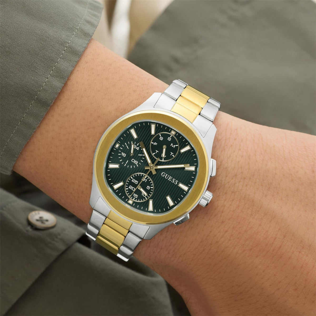 Guess Sn71 Steel Bracelet Strap Analogue Fashion Watch