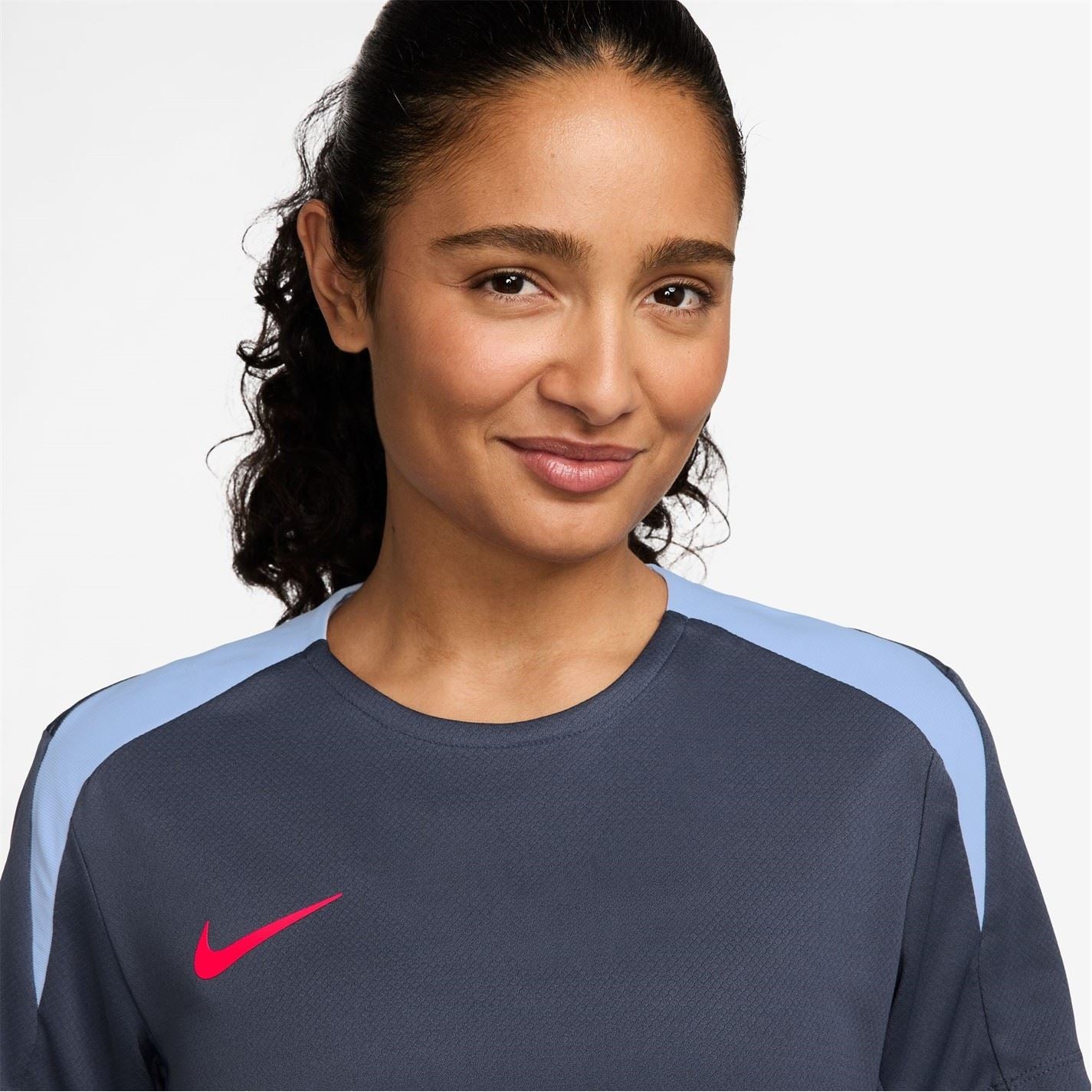 Nike Womens Strike Shirt