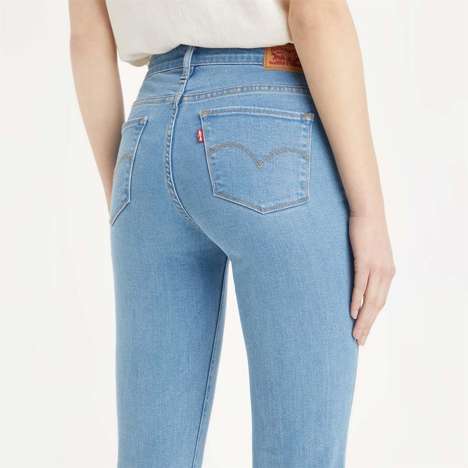 Levis Slim Snatched Jeans