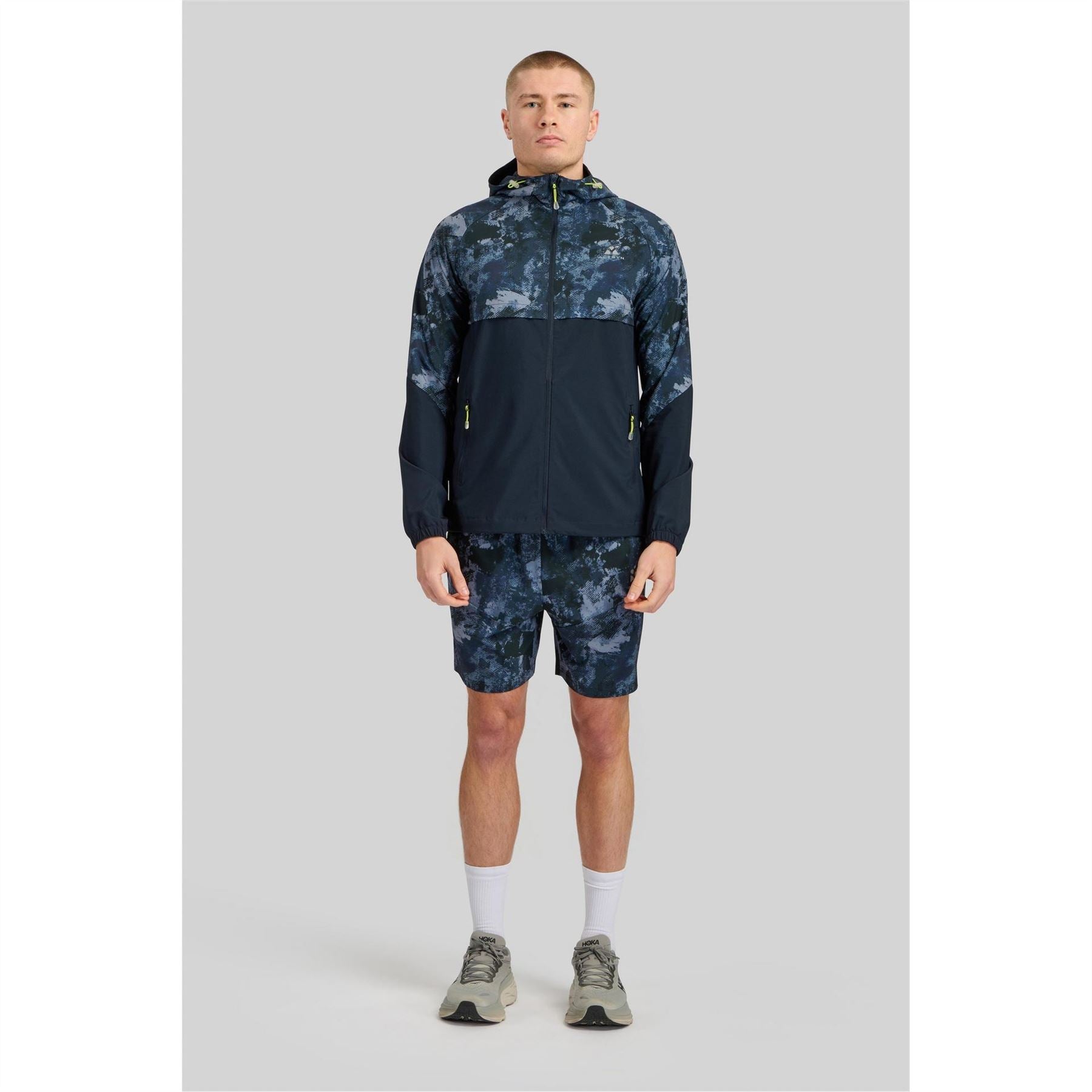 ALTRYN Brush Print Cut  And  Sew Water Resistant Hooded Long Sleeve Softshell Jacket