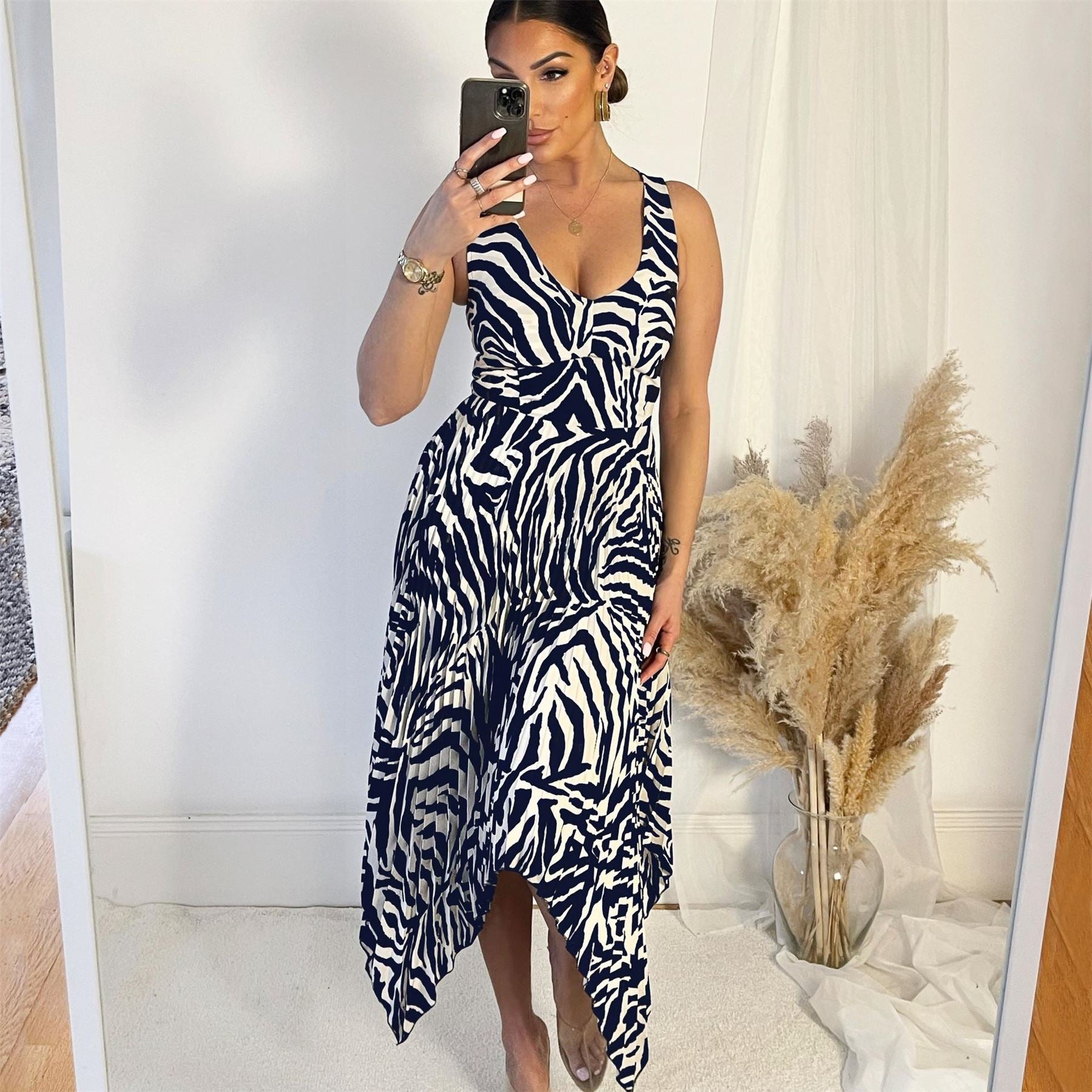 AX Paris V Neck Zag Hem Pleated Midi Dress