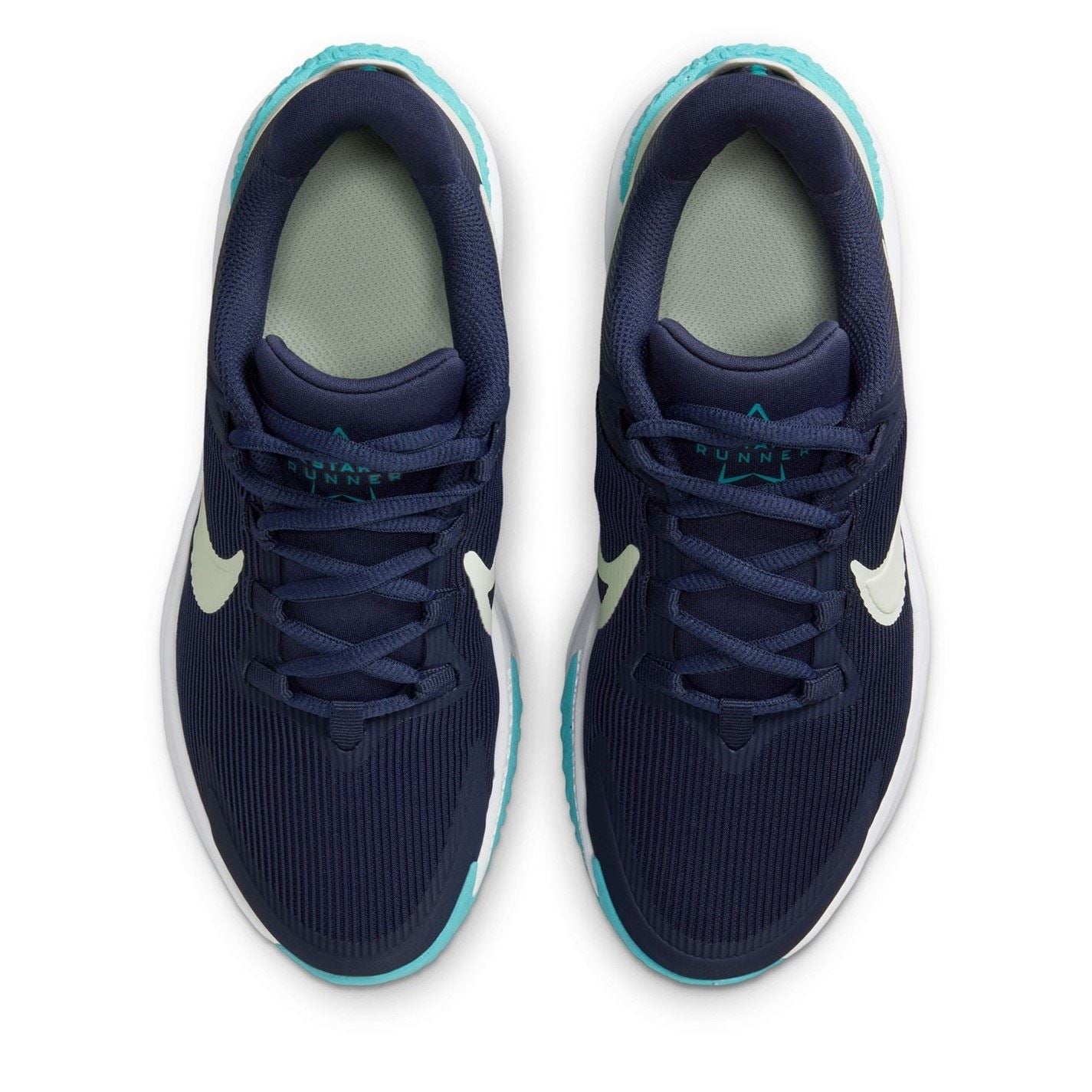 Nike Star Runner 4 NN Low Top Running Sneakers