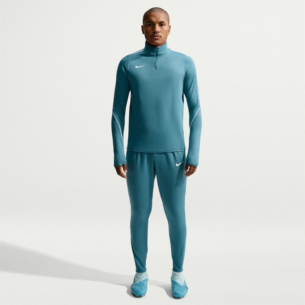 Nike Mens Strike Dri Fit 1 2 Zip Global Football Top