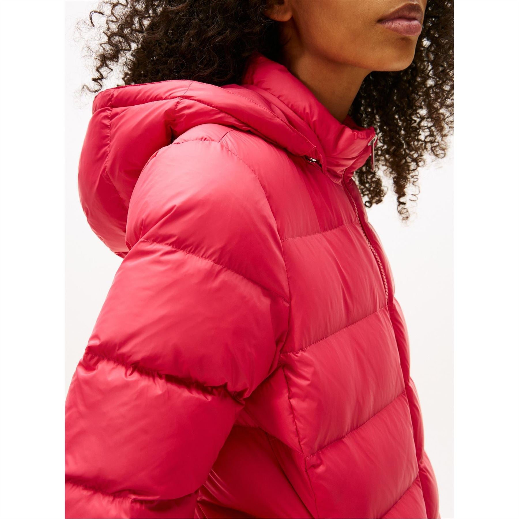 Tommy Jeans Essential Quilted Wind Resistant Faux Fur Hood RDS Down Short Puffer Jacket