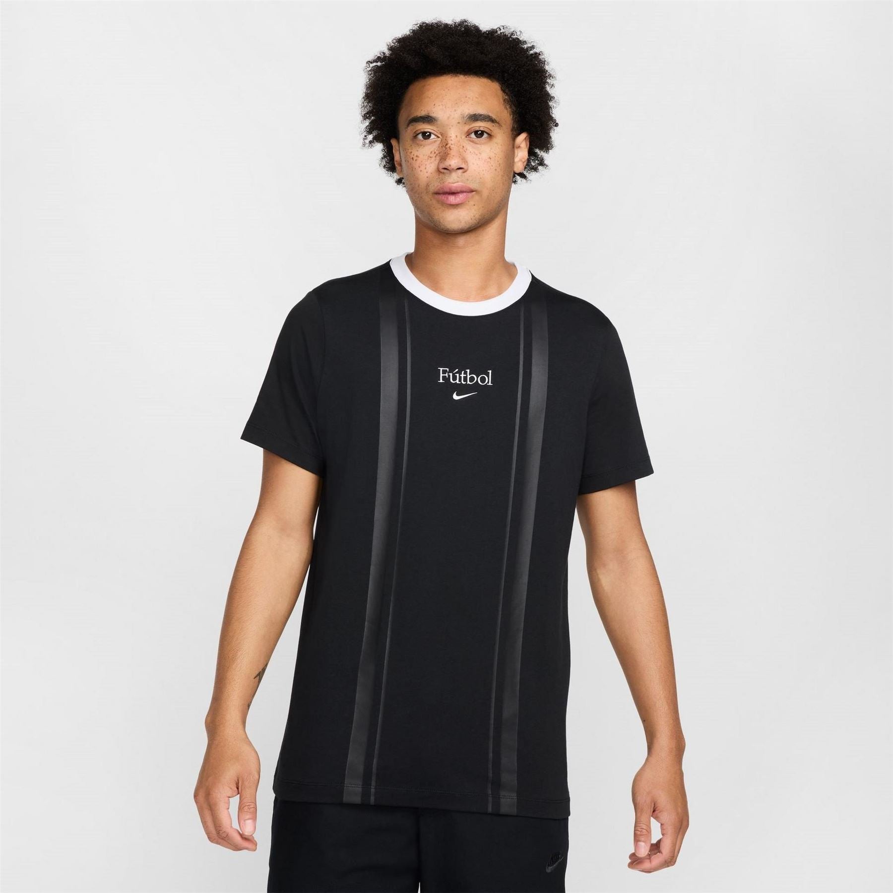 Nike Regular Fit Crew Neck Short Sleeve T-Shirt