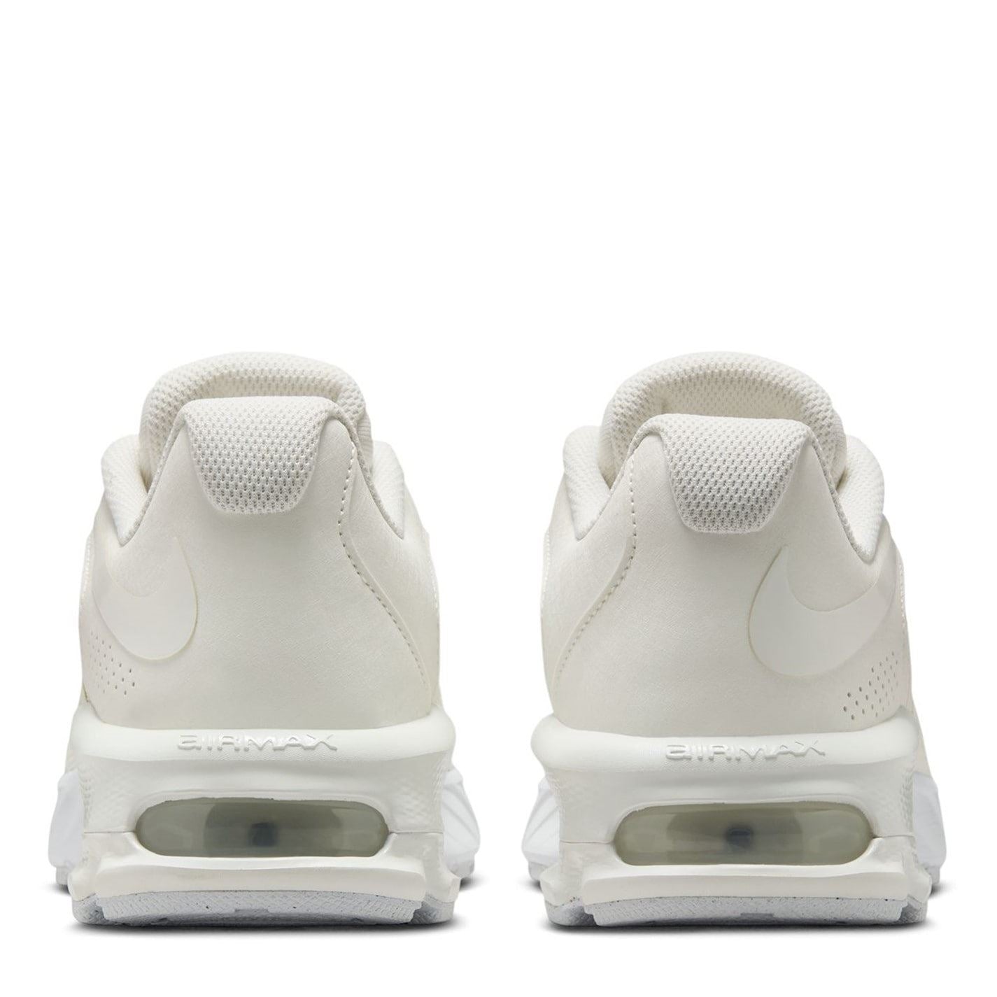 Nike Air Max Low Top Round Toe Flat Heel Sneakers