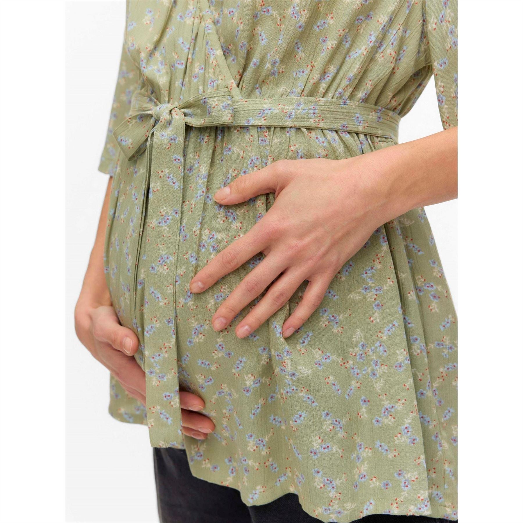 Mamalicious V-Neck Three-Quarter Sleeve Top