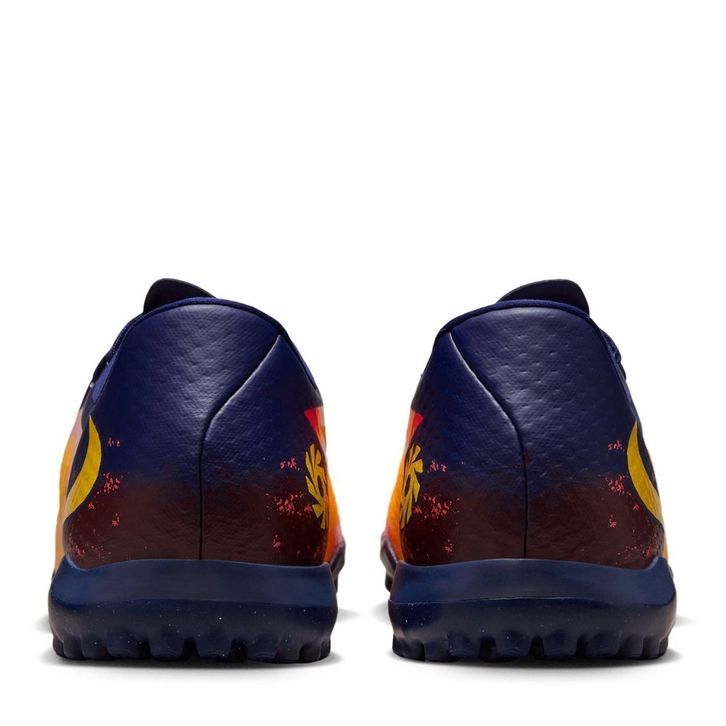 Nike Phantom 6 Low Academy Adults Astro Turf Football Boots