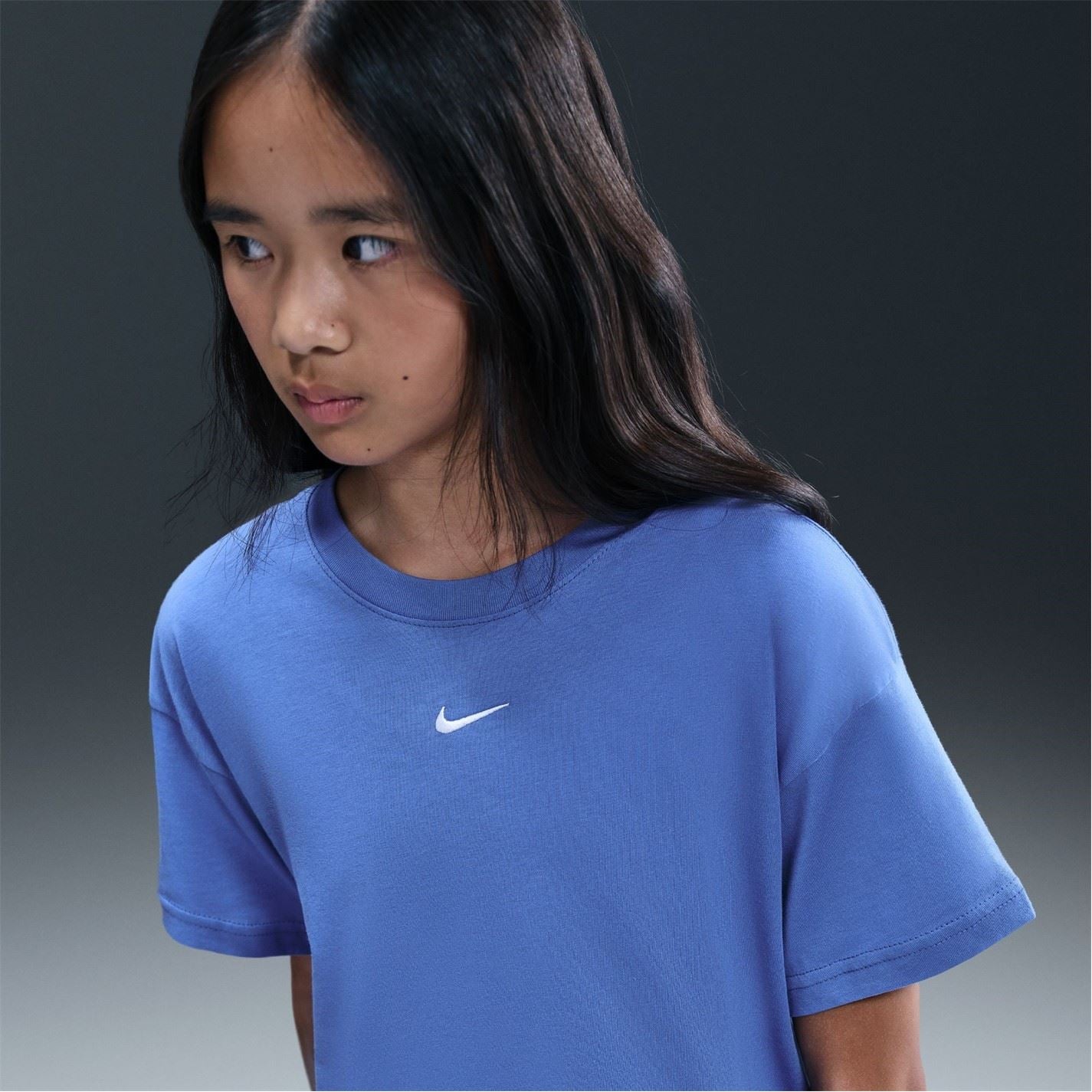 Nike Sportswear Big Kids (girls) T-Shirt