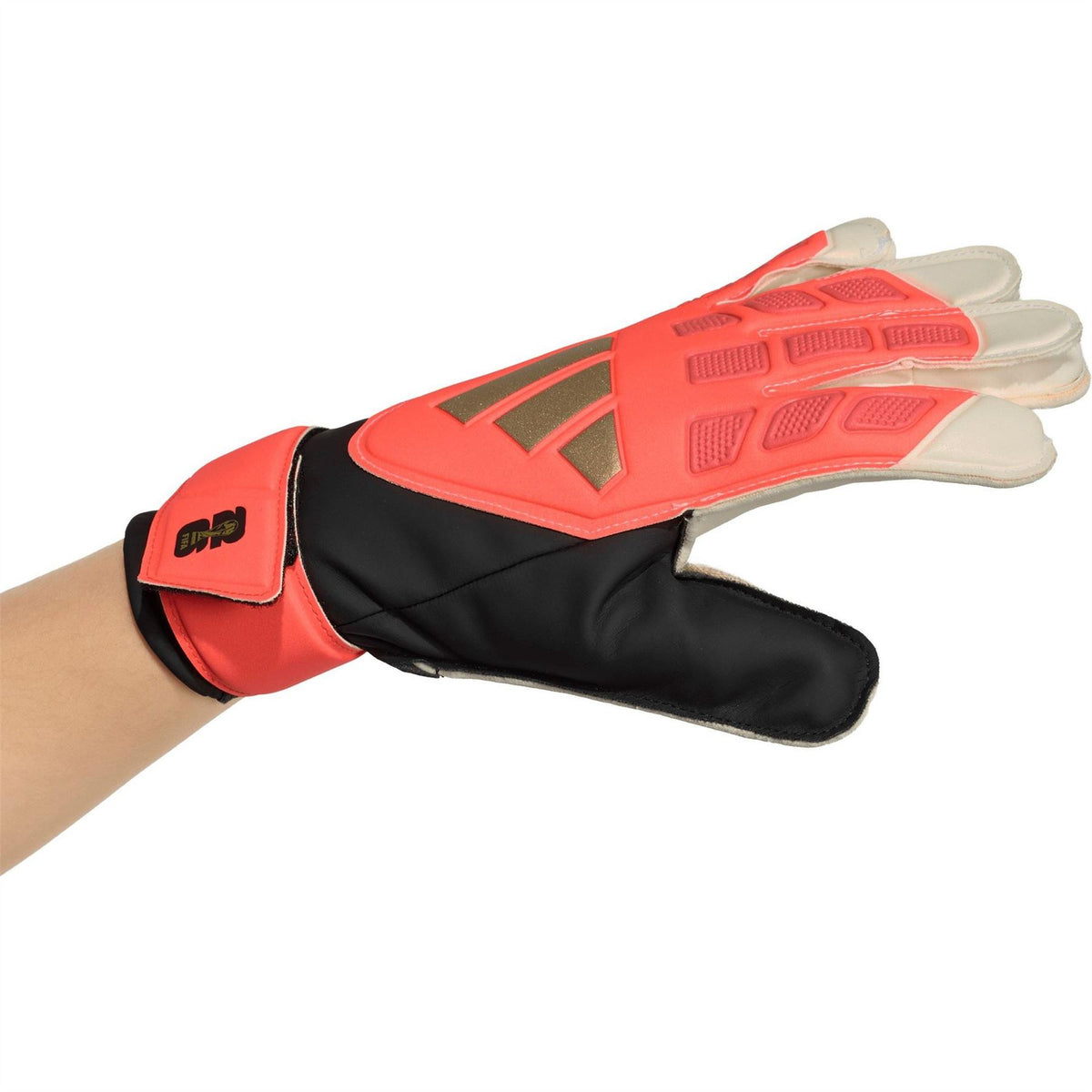 adidas Predator Training Goalkeeper Gloves Juniors