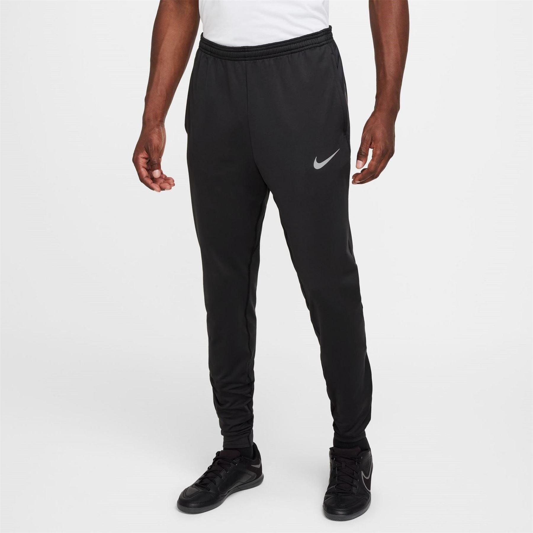 Nike Strike Winter Warrior Solid Patterned Slim Track Pants