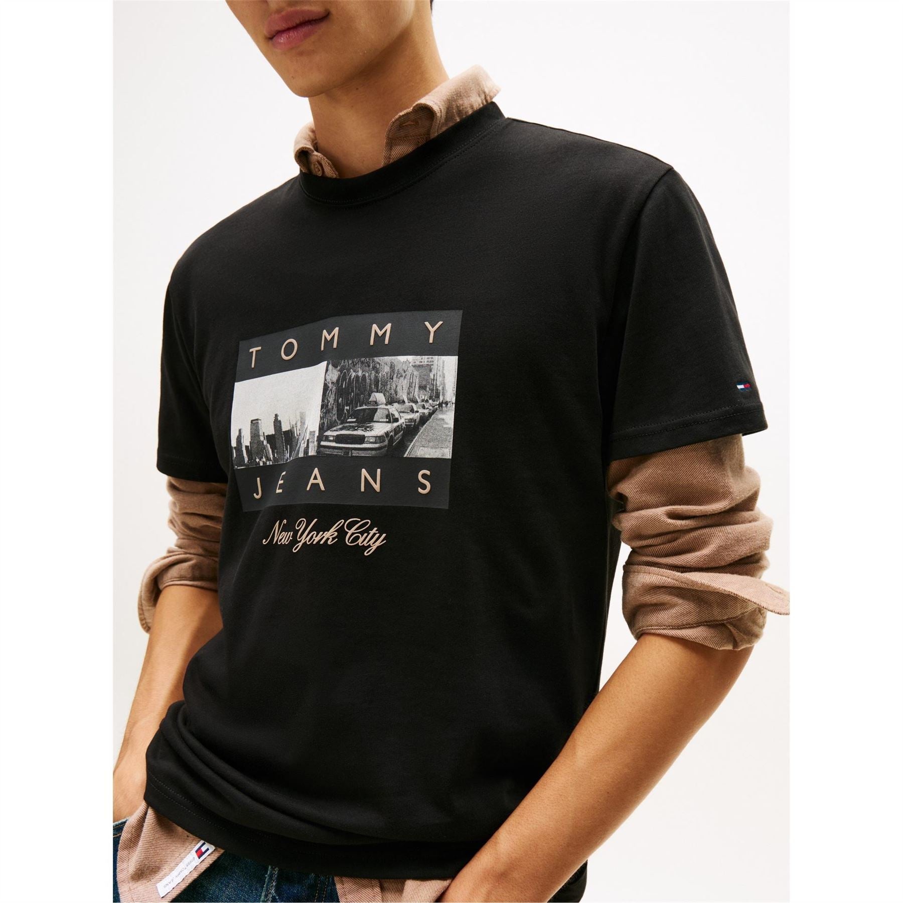 Tommy Jeans Flag Graphic Crew Neck Short Sleeve T-Shirt