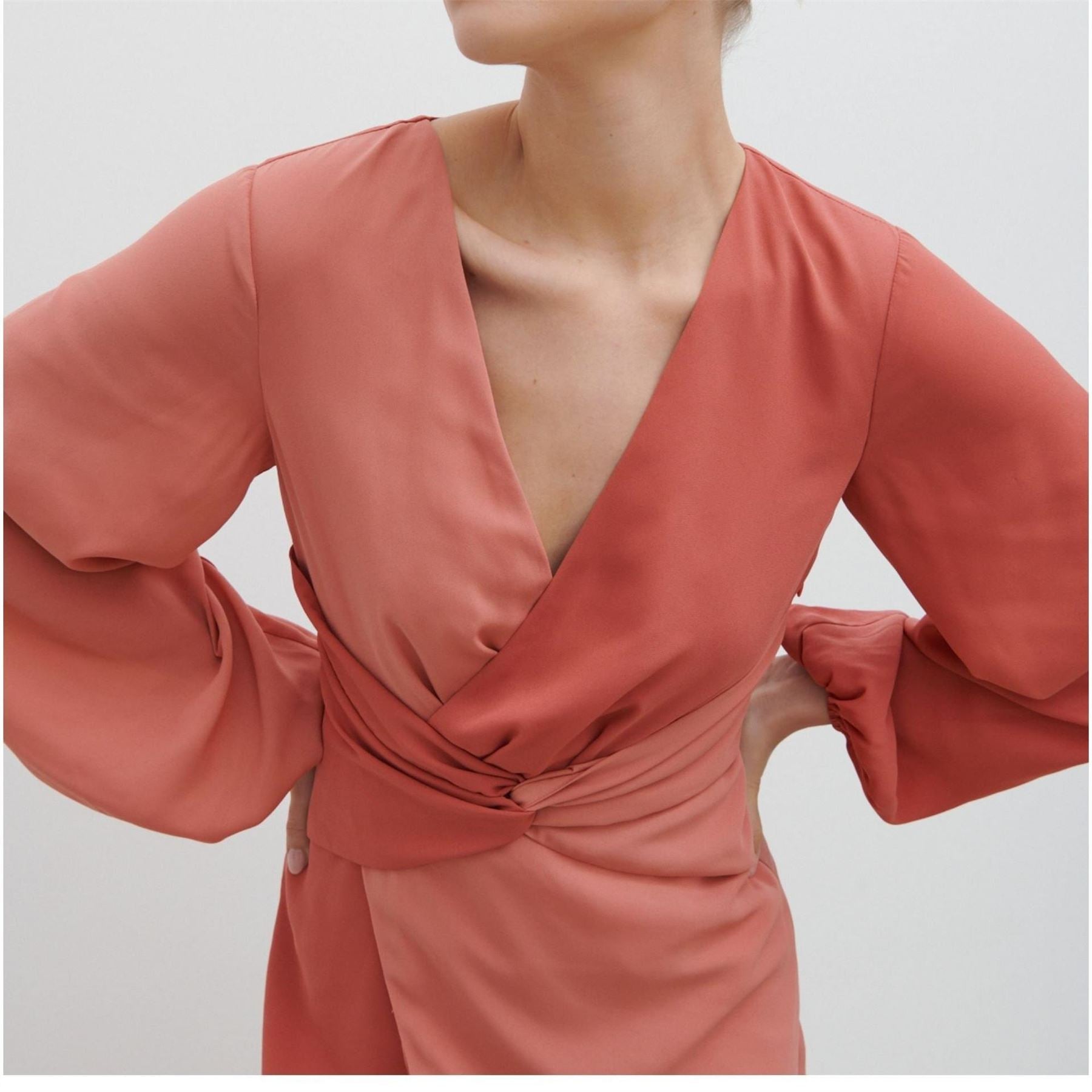 Pretty Lavish Friena Knot Contrast Long Sleeve V Neck Midaxi Dress
