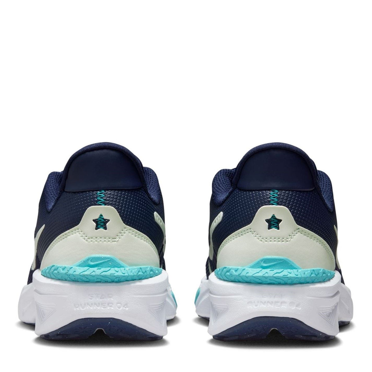 Nike Star Runner 4 NN Low Top Running Sneakers